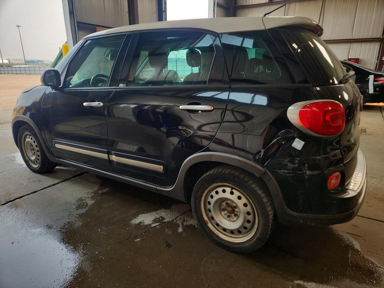 2014 Fiat 500l Trekking Two Tone vin: ZFBCFADH5EZ025483