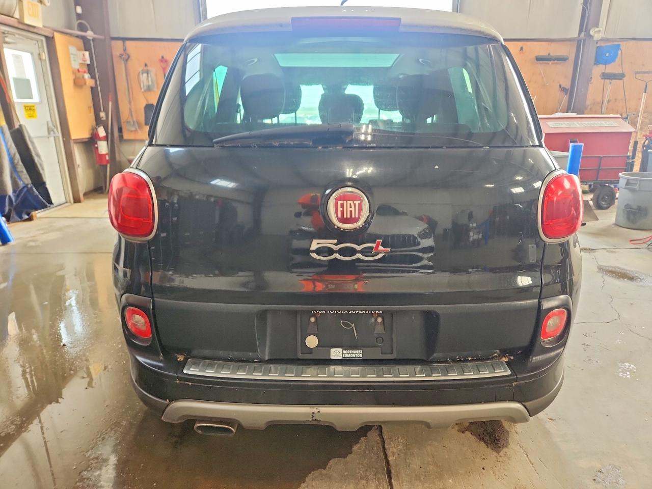 2014 Fiat 500l Trekking Two Tone vin: ZFBCFADH5EZ025483