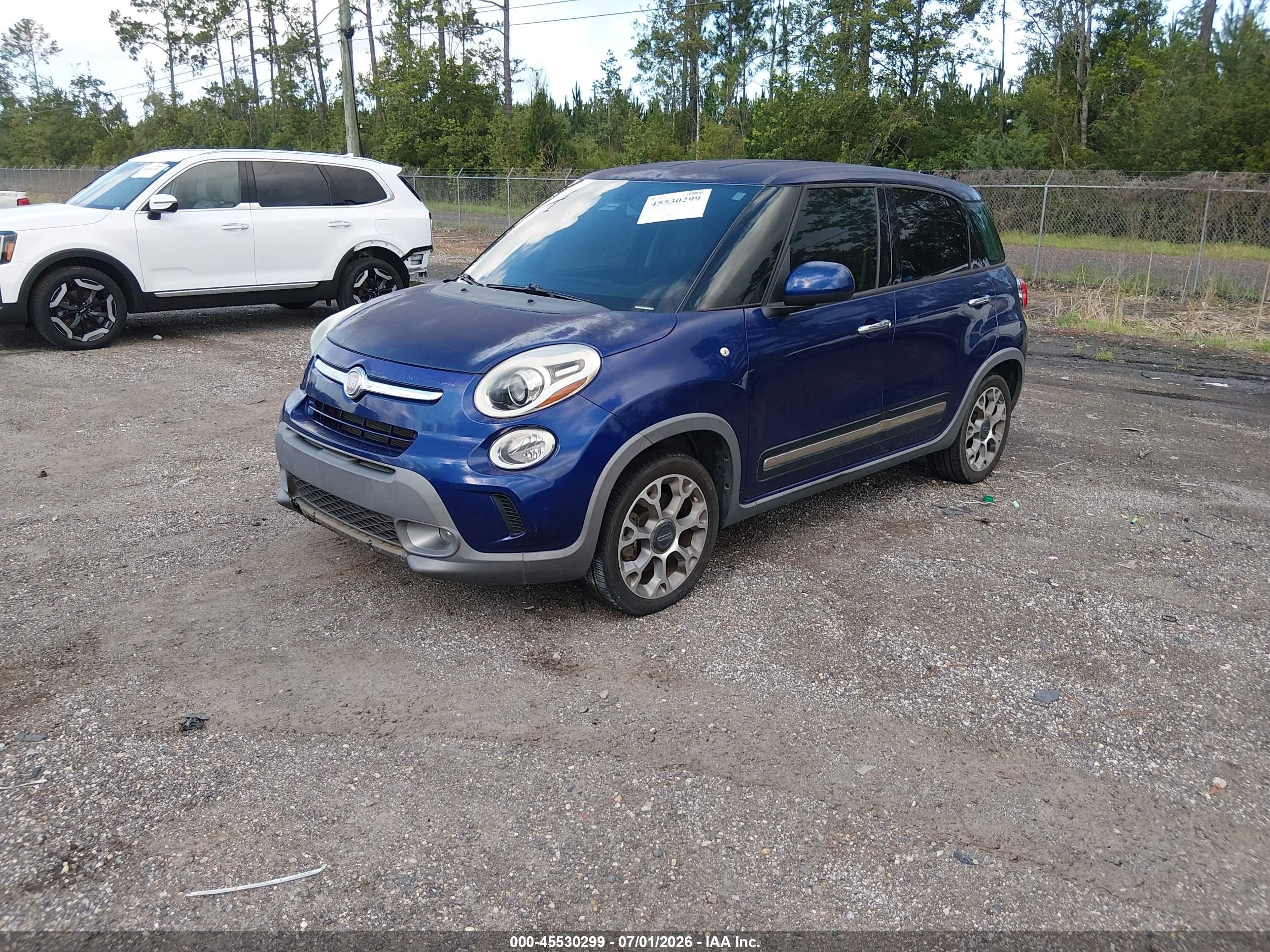 2015 Fiat 500l Trekking Blue vin: ZFBCFADH5FZ031351