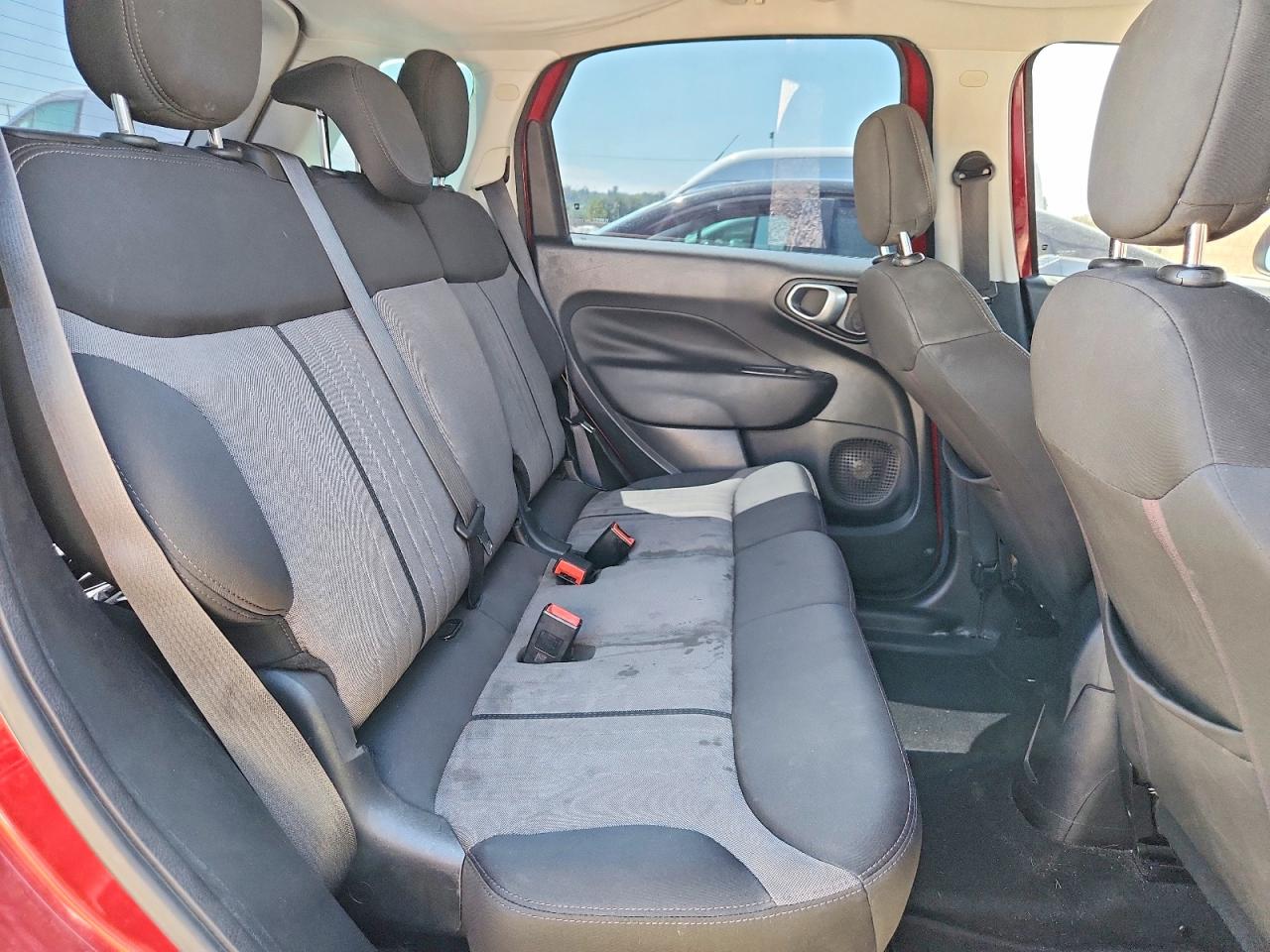 2015 Fiat 500l Trekking Burgundy vin: ZFBCFADH5FZ031964