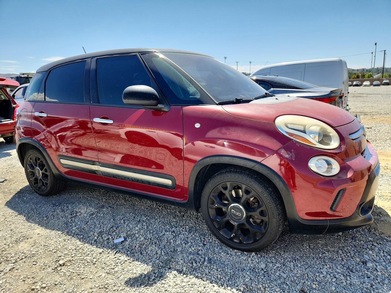 2015 Fiat 500l Trekking Burgundy vin: ZFBCFADH5FZ031964