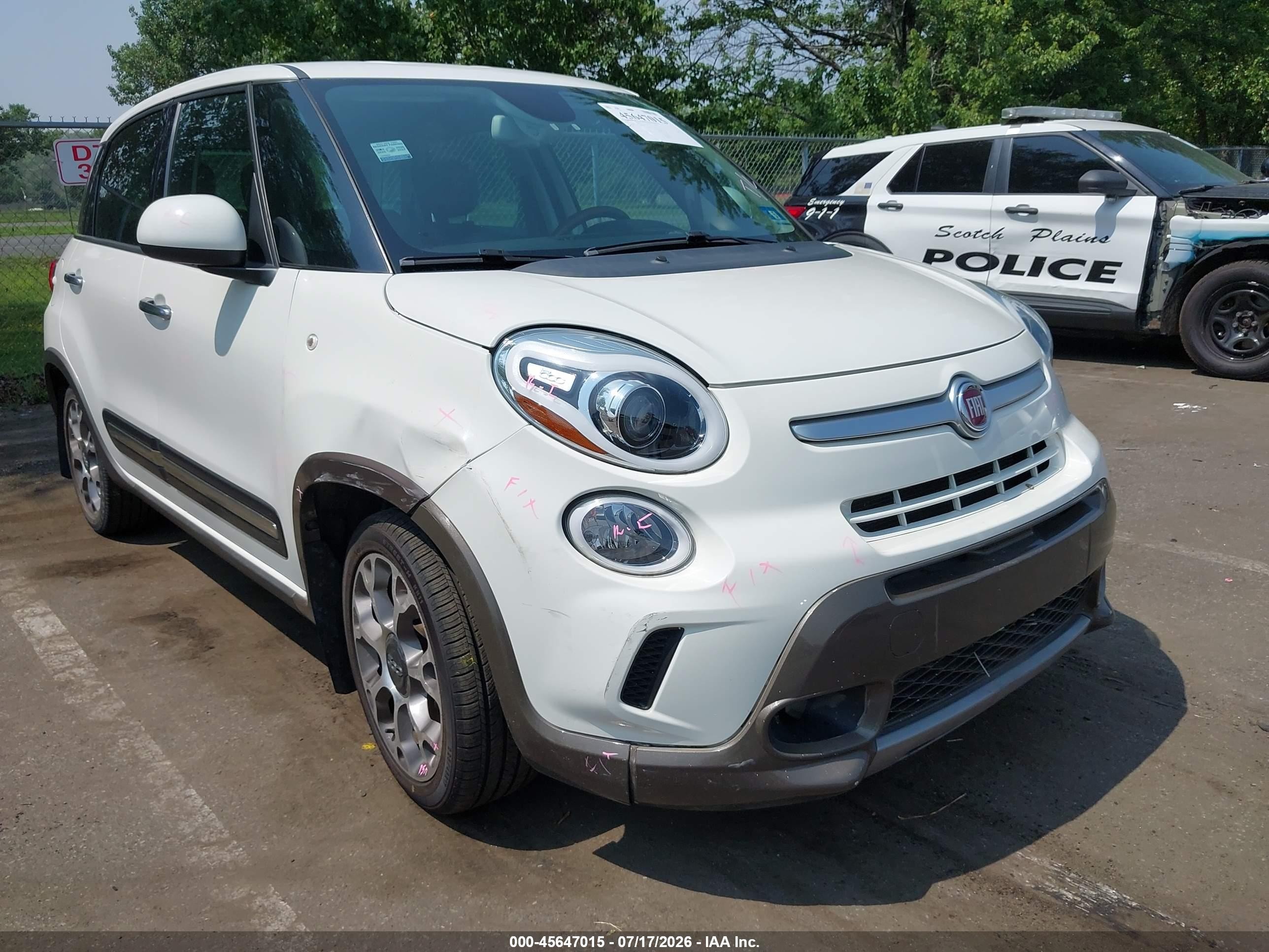 2014 Fiat 500l Trekking White vin: ZFBCFADH6EZ008448