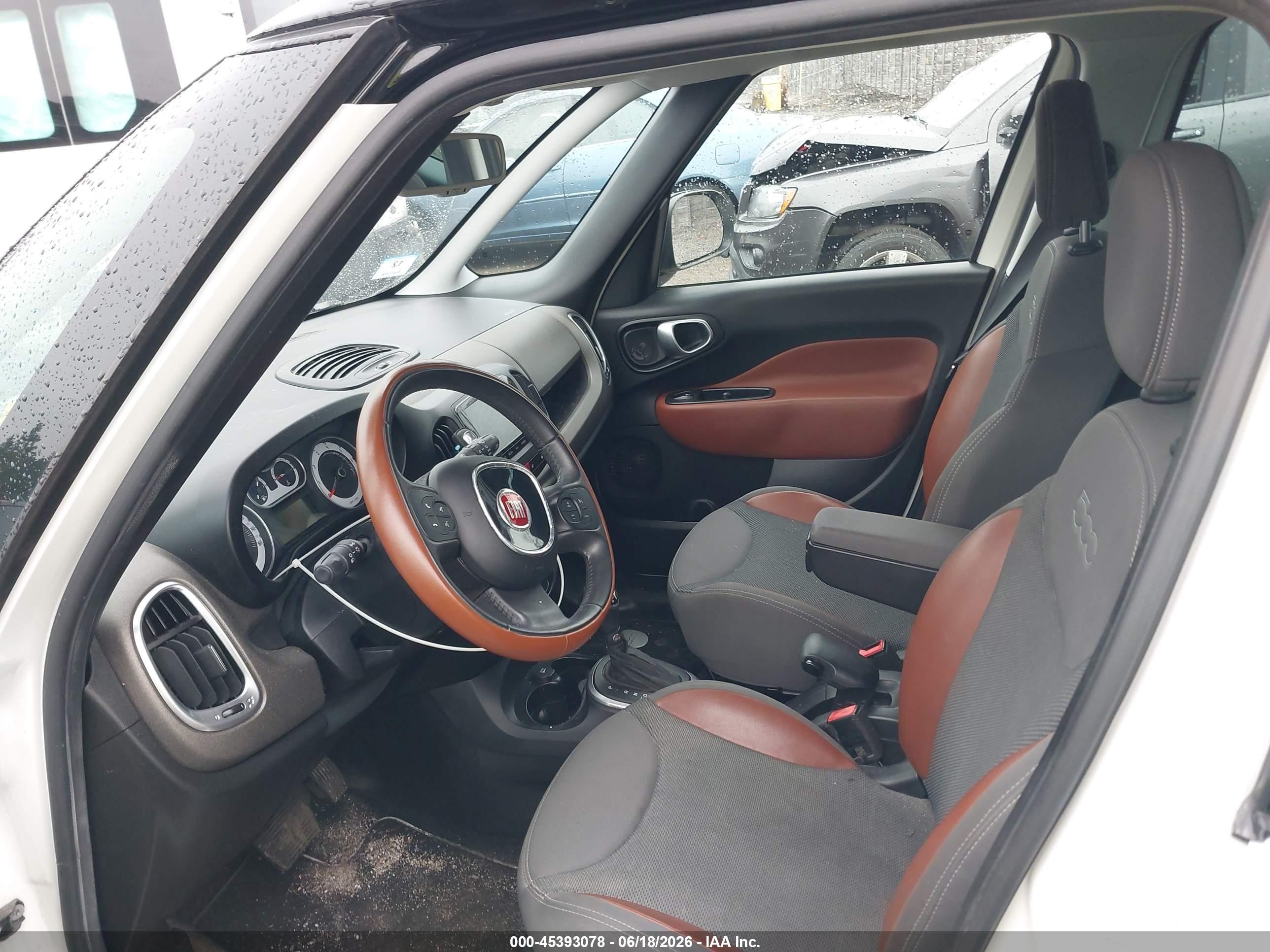 2014 Fiat 500l Trekking White vin: ZFBCFADH6EZ021376