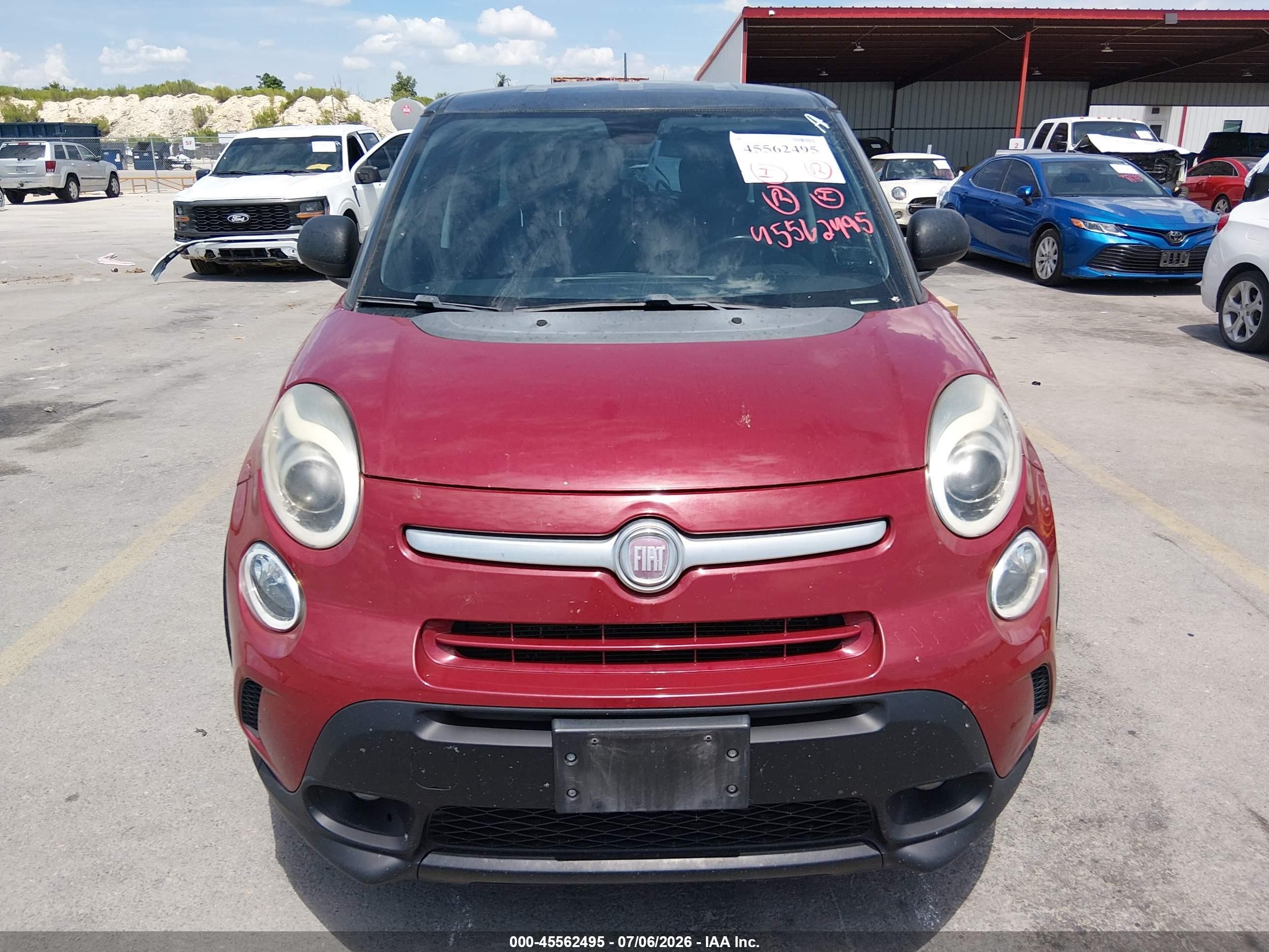 2015 Fiat 500l Urbana Trekking Burgundy vin: ZFBCFADH7FZ031559
