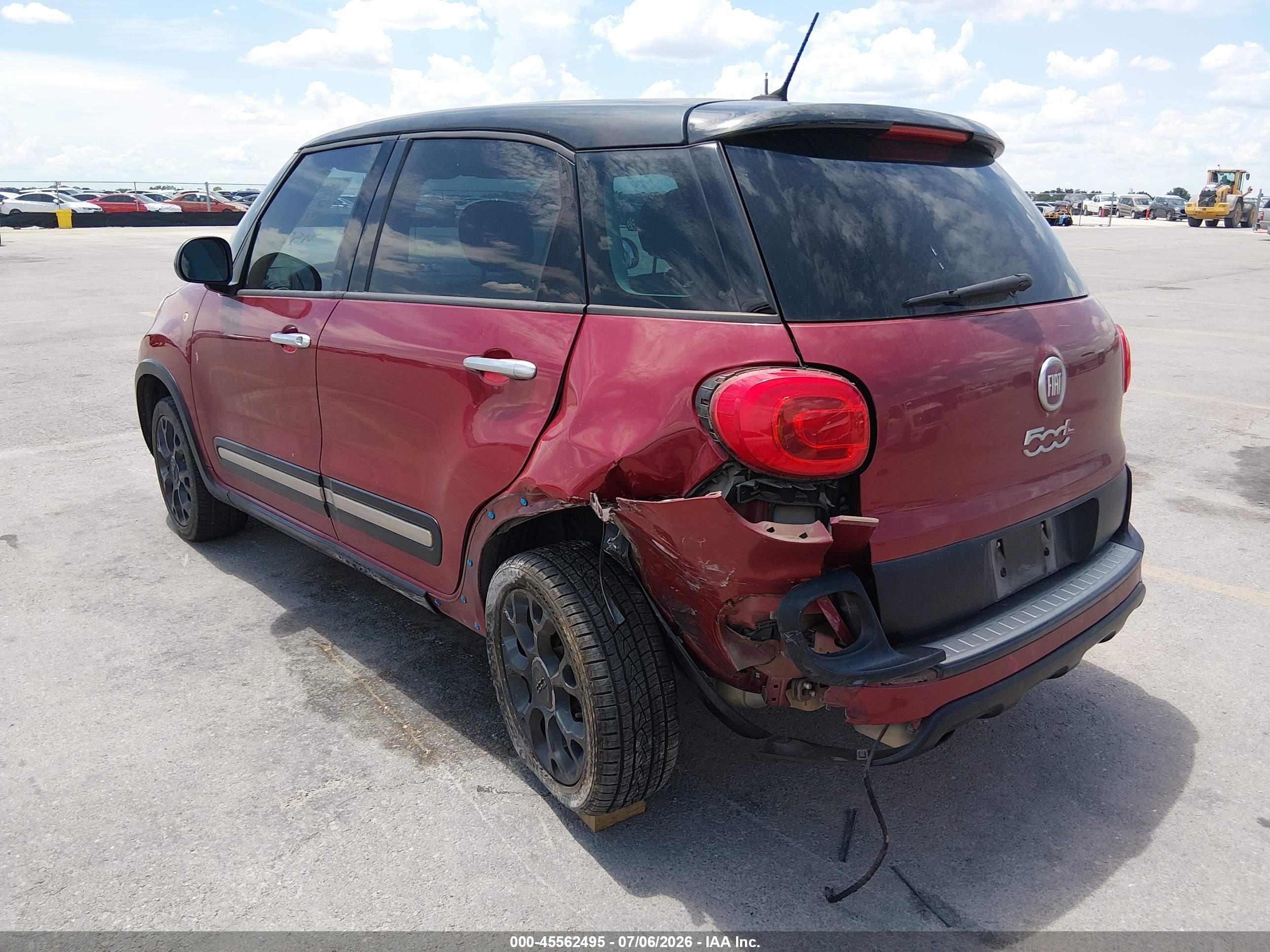 2015 Fiat 500l Urbana Trekking Burgundy vin: ZFBCFADH7FZ031559
