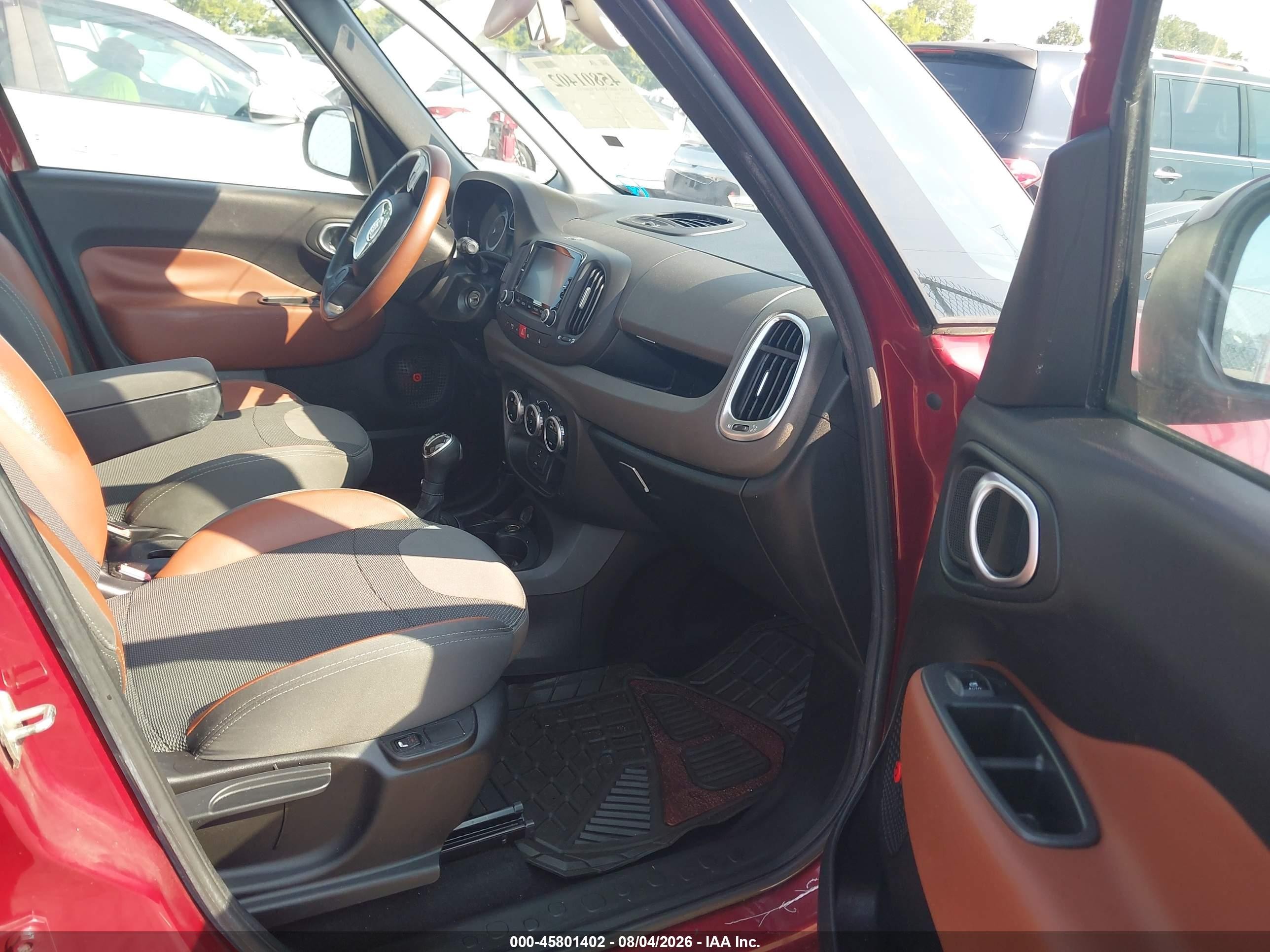 2015 Fiat 500l Trekking Burgundy vin: ZFBCFADH7FZ033828