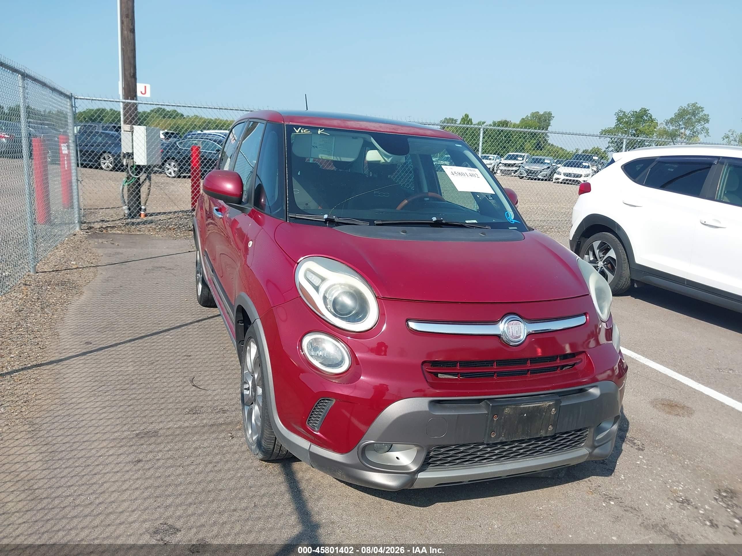 2015 Fiat 500l Trekking Burgundy vin: ZFBCFADH7FZ033828