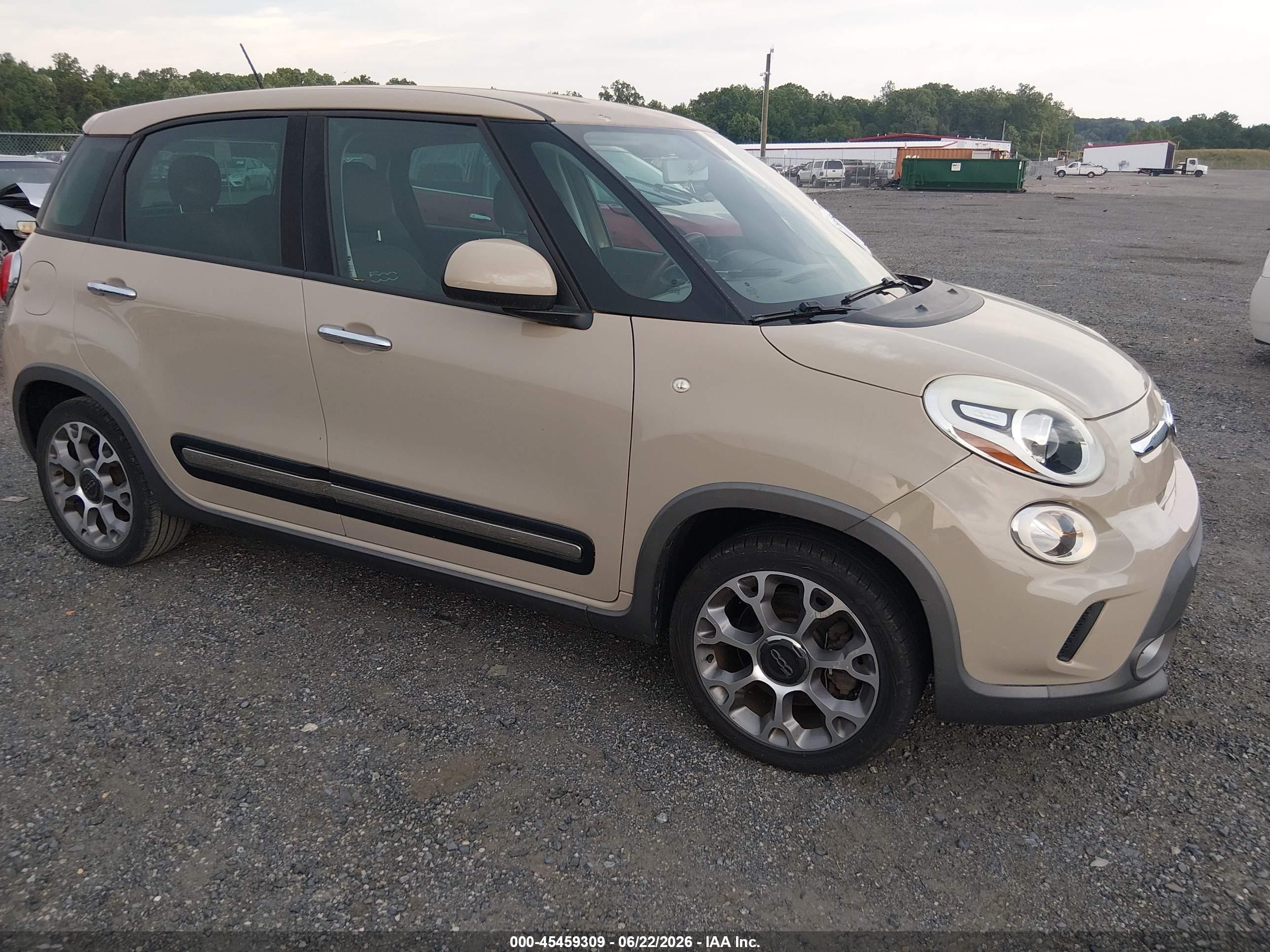 2015 Fiat 500l Trekking Бежевый vin: ZFBCFADH9FZ030185