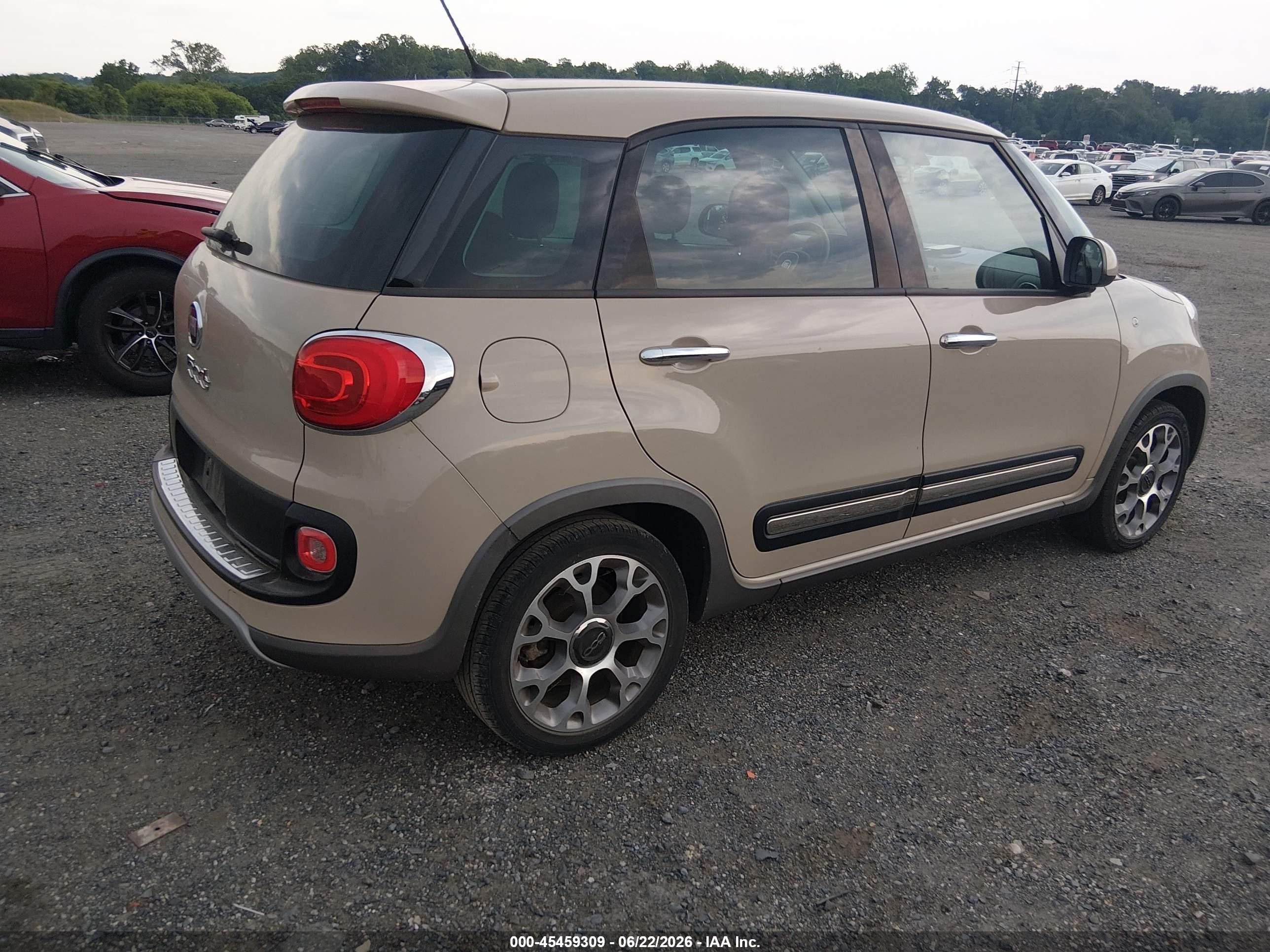 2015 Fiat 500l Trekking Beige vin: ZFBCFADH9FZ030185