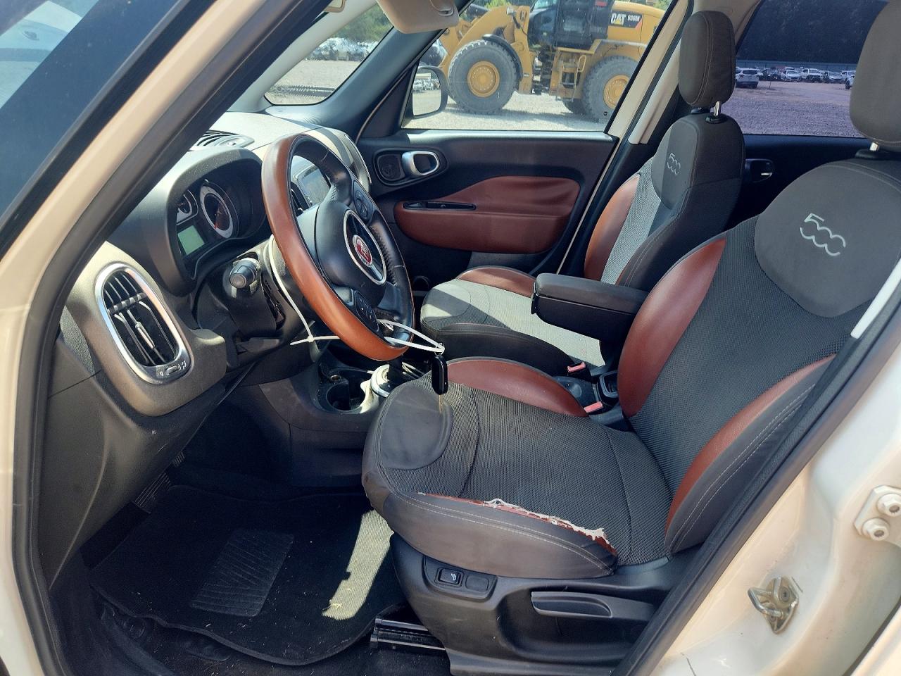 2015 Fiat 500l Trekking White vin: ZFBCFADH9FZ031174