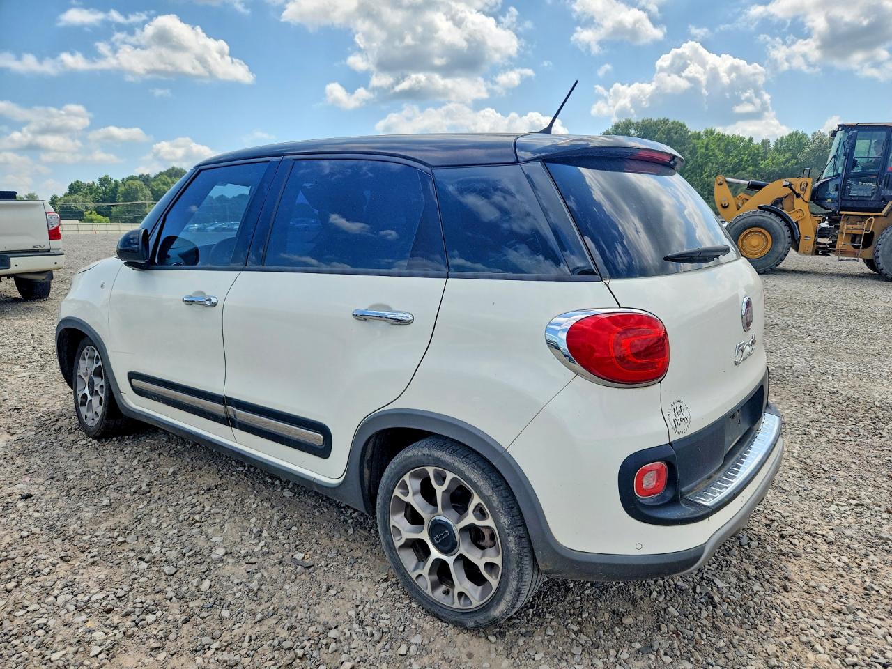 2015 Fiat 500l Trekking White vin: ZFBCFADH9FZ031174