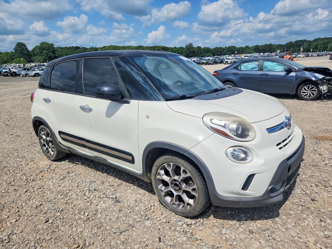2015 Fiat 500l Trekking White vin: ZFBCFADH9FZ031174