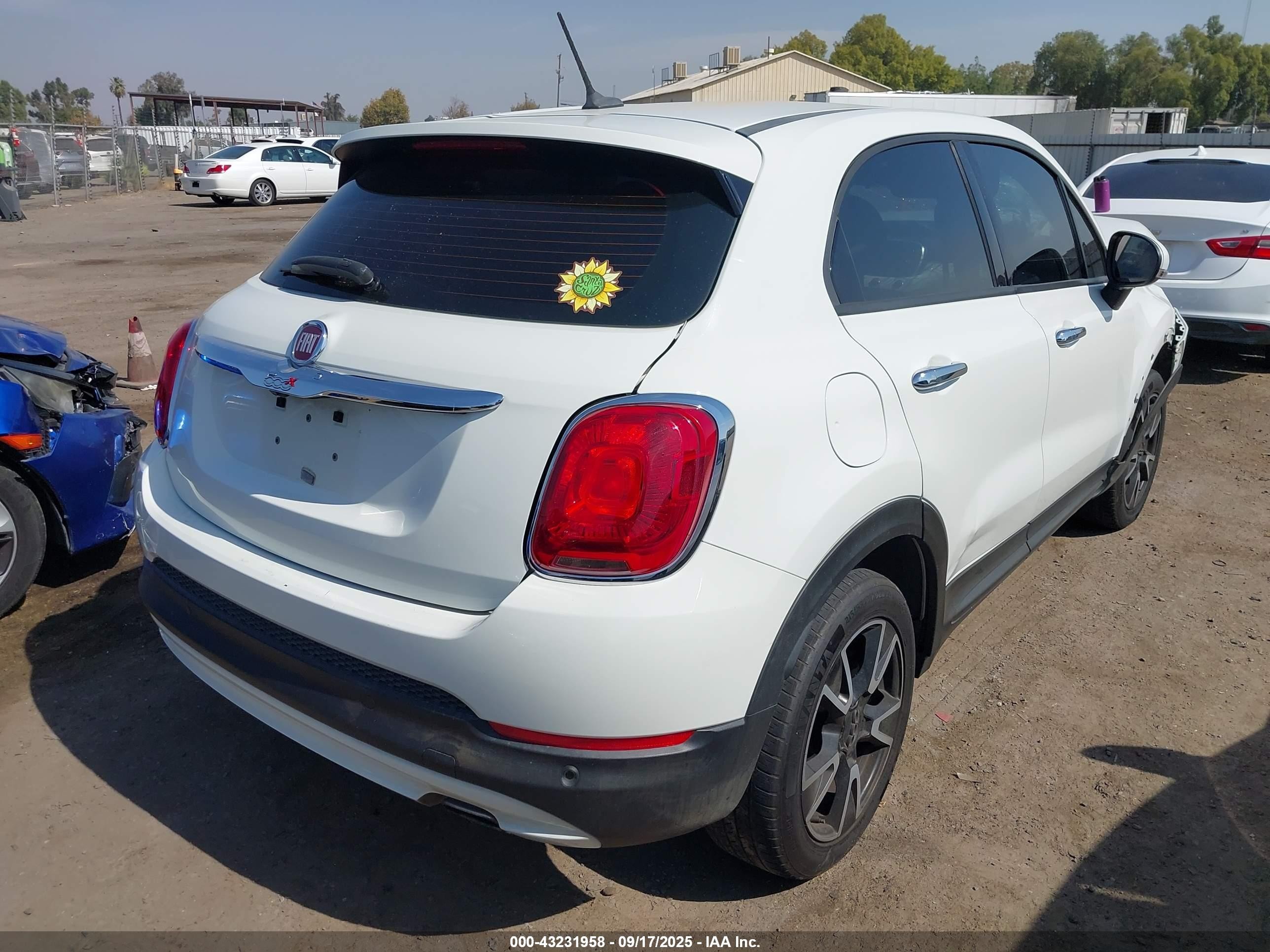 2017 Fiat 500x Pop Fwd White vin: ZFBCFXAB7HP606549