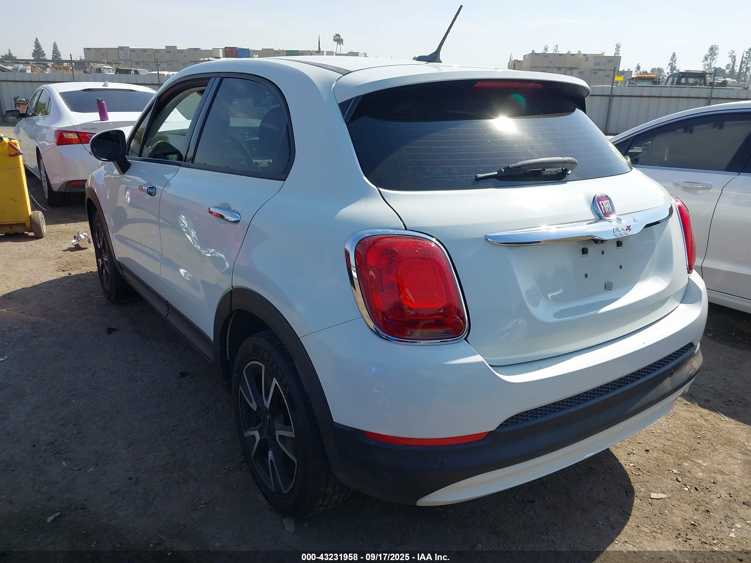 2017 Fiat 500x Pop Fwd White vin: ZFBCFXAB7HP606549