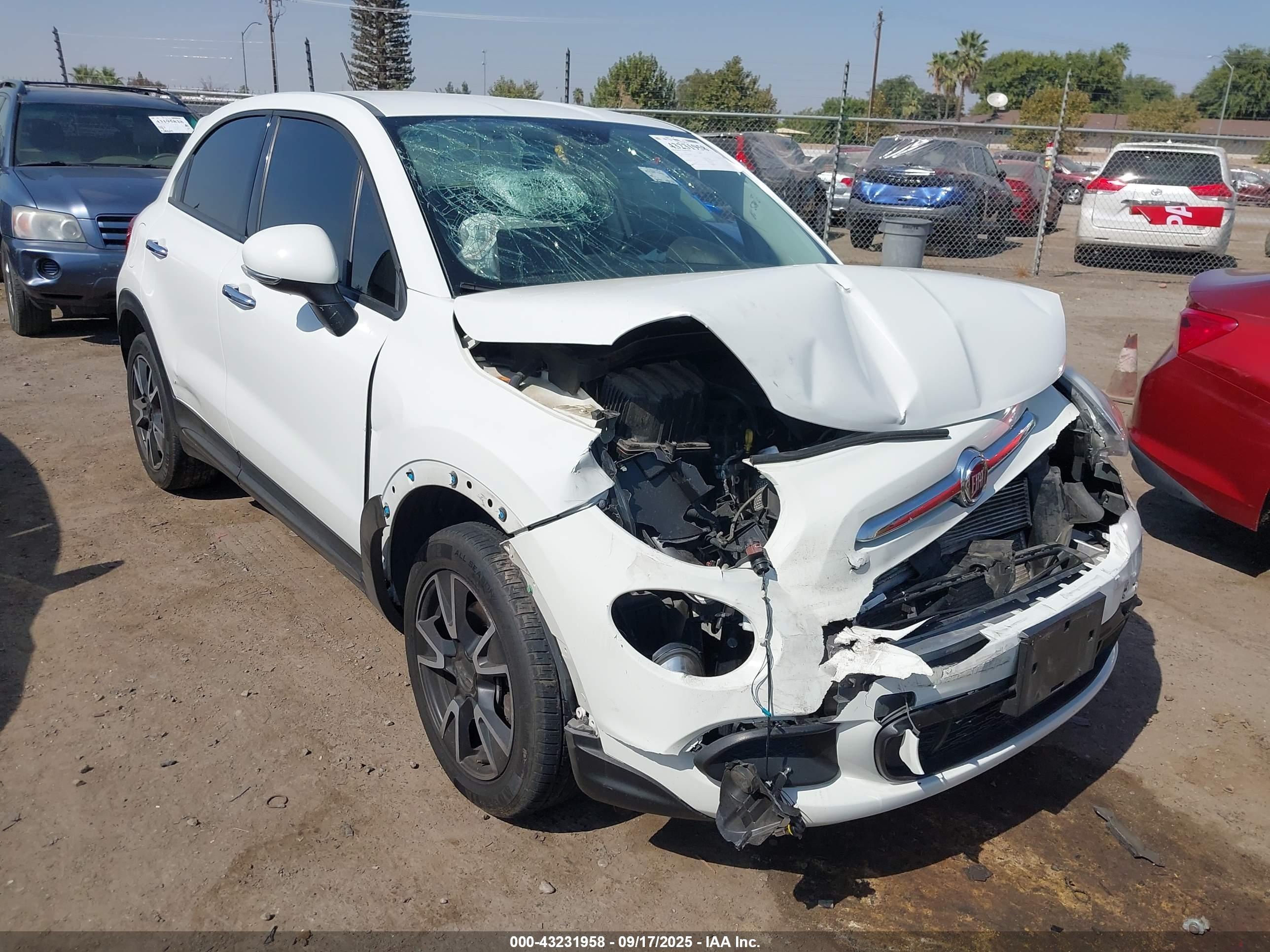 2017 Fiat 500x Pop Fwd White vin: ZFBCFXAB7HP606549