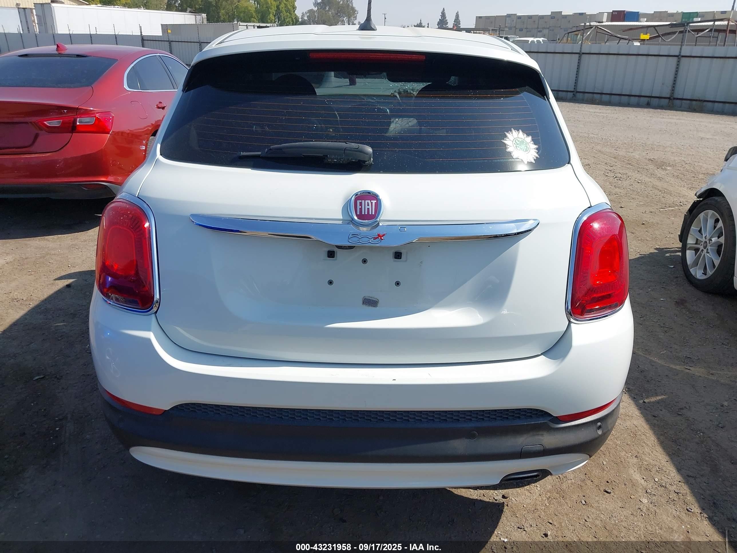 2017 Fiat 500x Pop Fwd White vin: ZFBCFXAB7HP606549