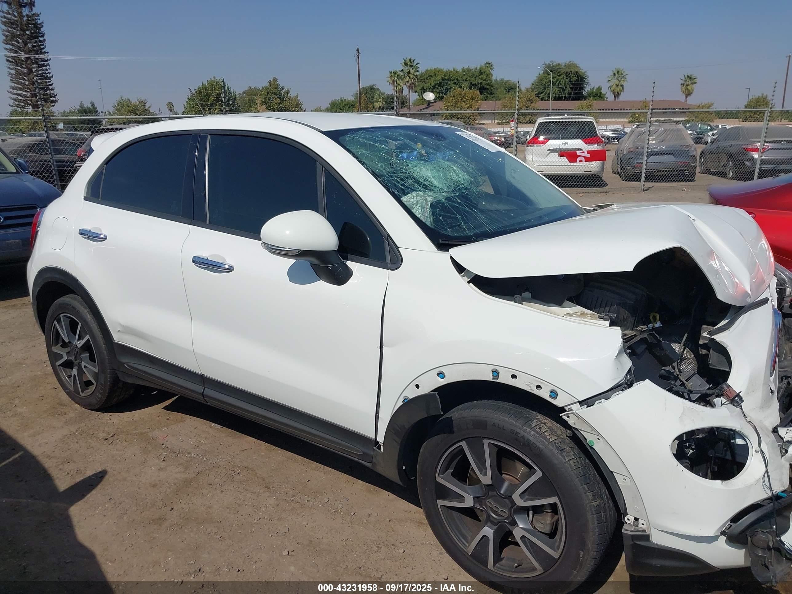 2017 Fiat 500x Pop Fwd White vin: ZFBCFXAB7HP606549