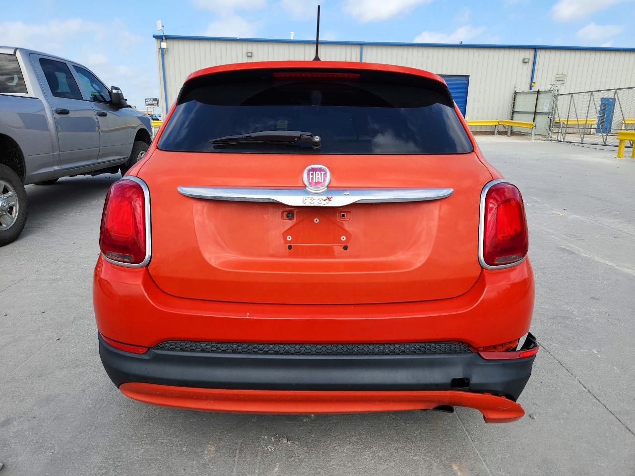 2016 Fiat 500x Easy Orange vin: ZFBCFXBT0GP333845