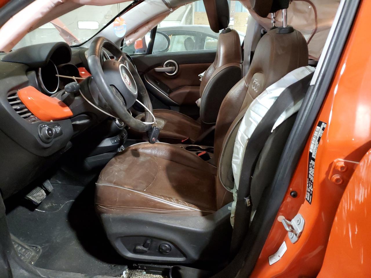 2016 Fiat 500x Lounge Orange vin: ZFBCFYDT5GP341963