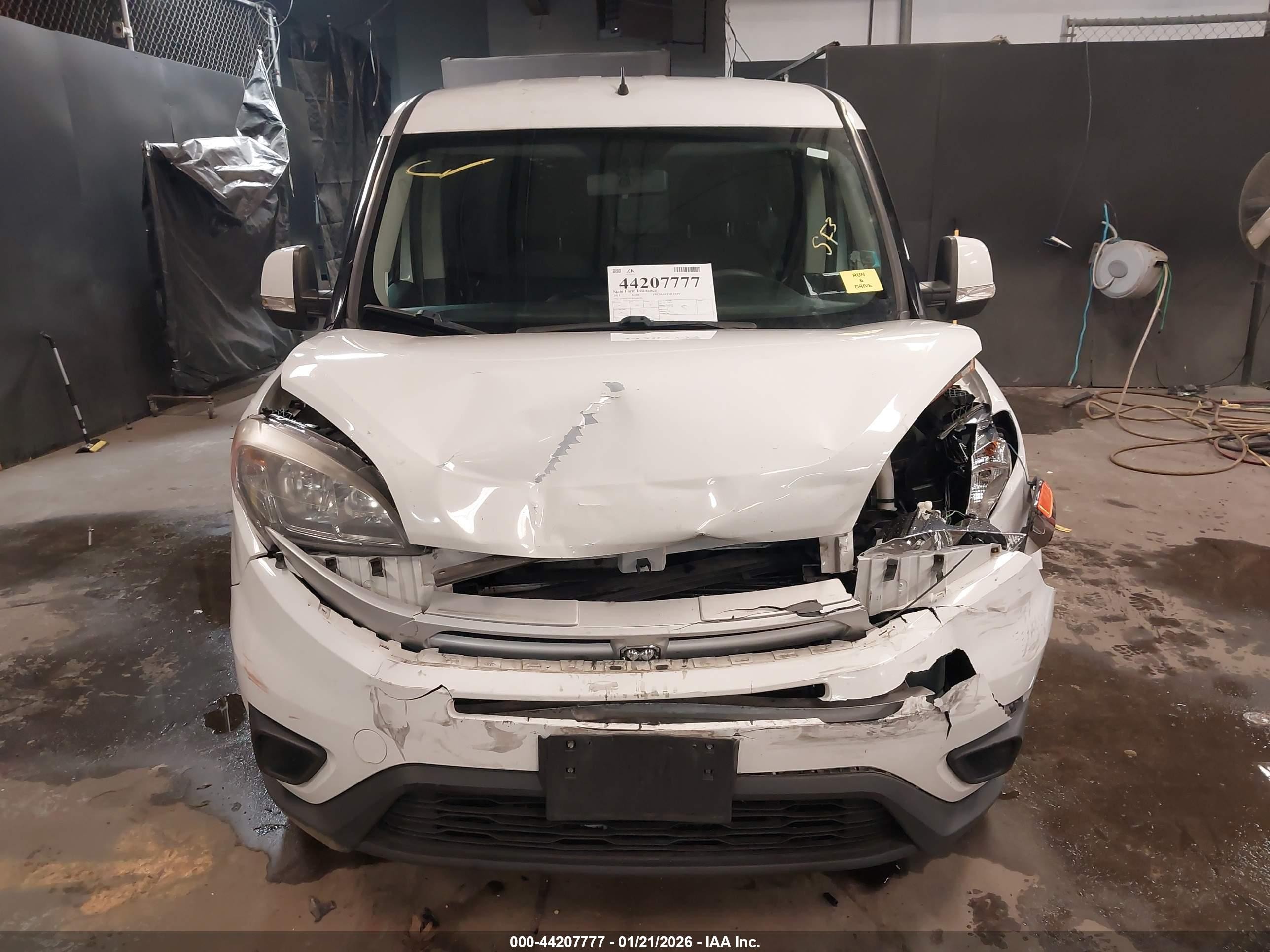 2015 Ram Promaster City Tradesman Slt Белый vin: ZFBERFBT8F6A86580