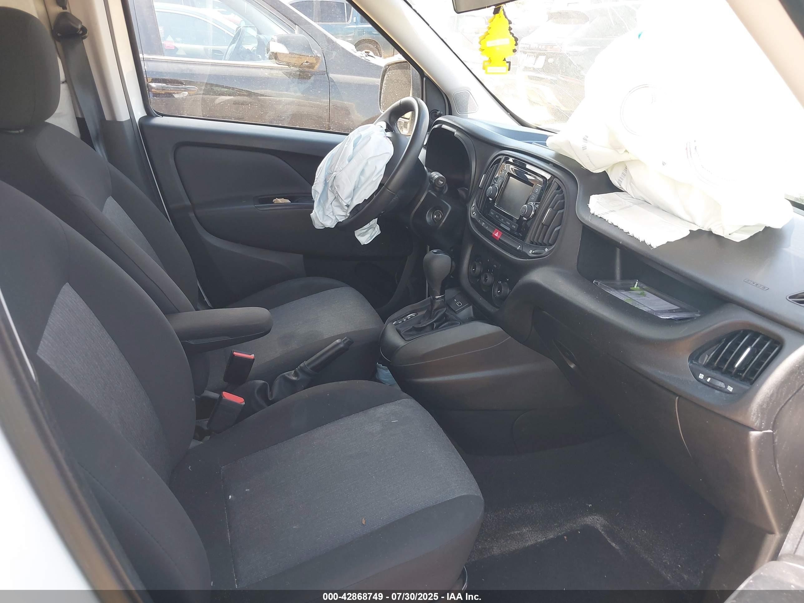2022 Ram Promaster City Cargo Van White vin: ZFBHRFAB5N6W24928
