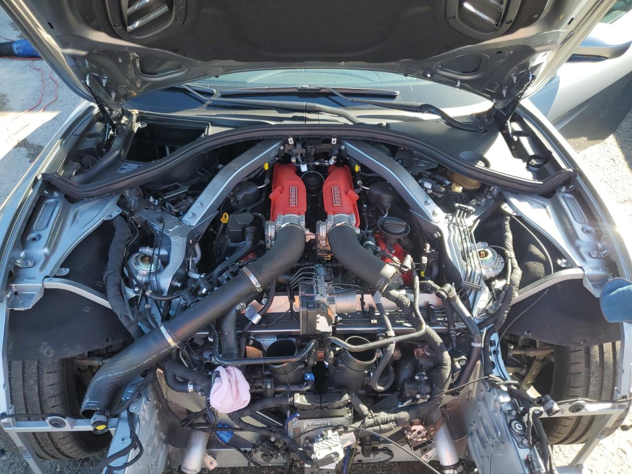 2023 Ferrari Portofino M  Silver vin: ZFF02RPA2P0294865