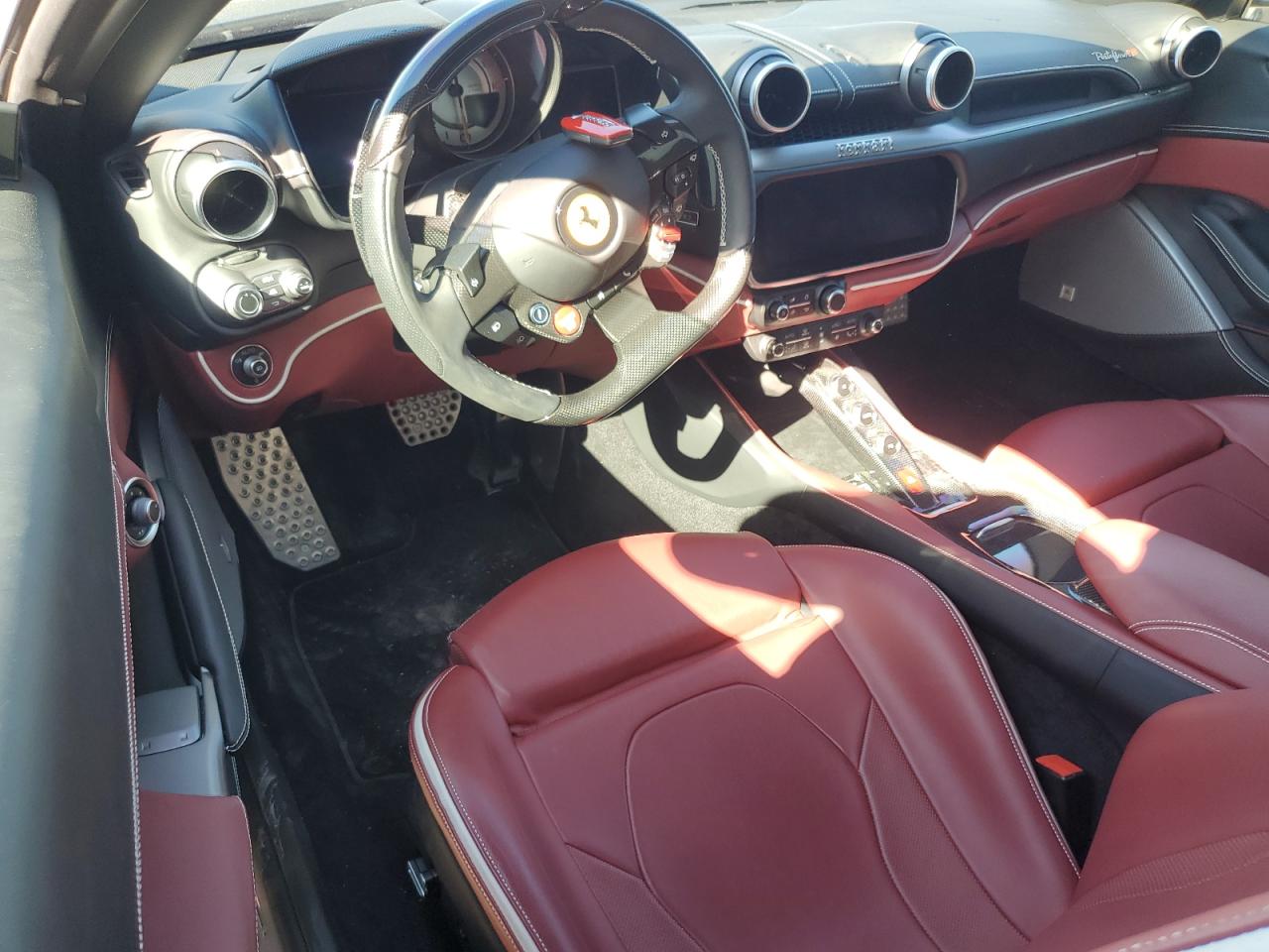 2023 Ferrari Portofino M  Silver vin: ZFF02RPA2P0294865
