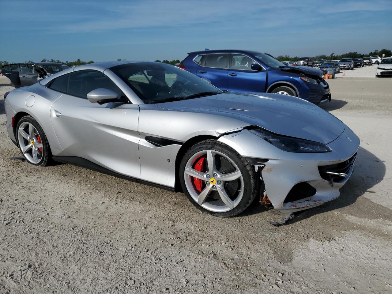 2023 Ferrari Portofino M  Silver vin: ZFF02RPA8P0296832