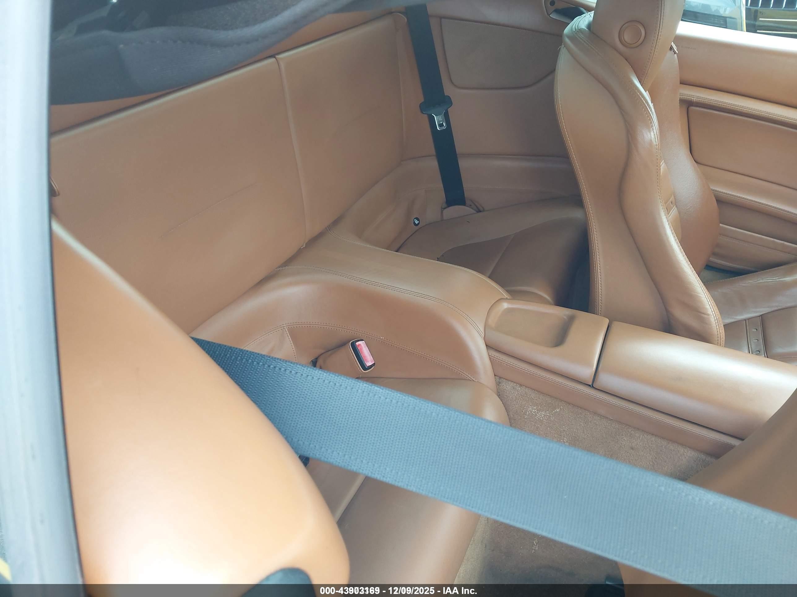 2010 Ferrari California   Yellow vin: ZFF65LJA2A0171436