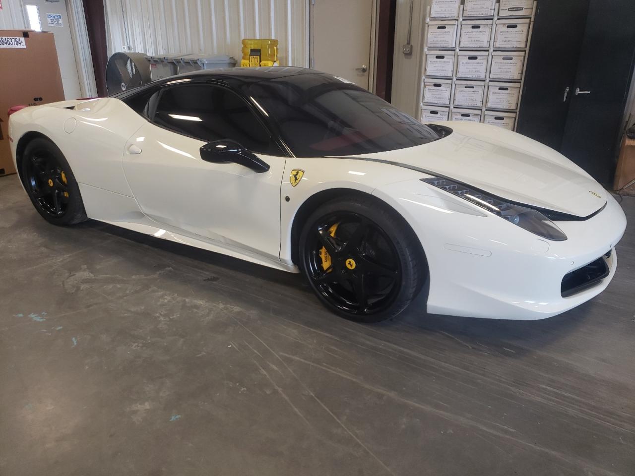 2011 Ferrari 458 Italia White vin: ZFF67NFA3B0182400
