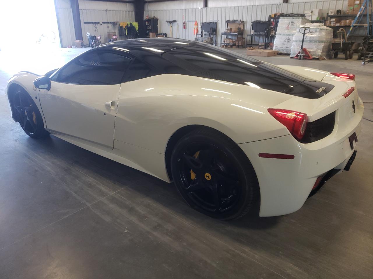 2011 Ferrari 458 Italia White vin: ZFF67NFA3B0182400