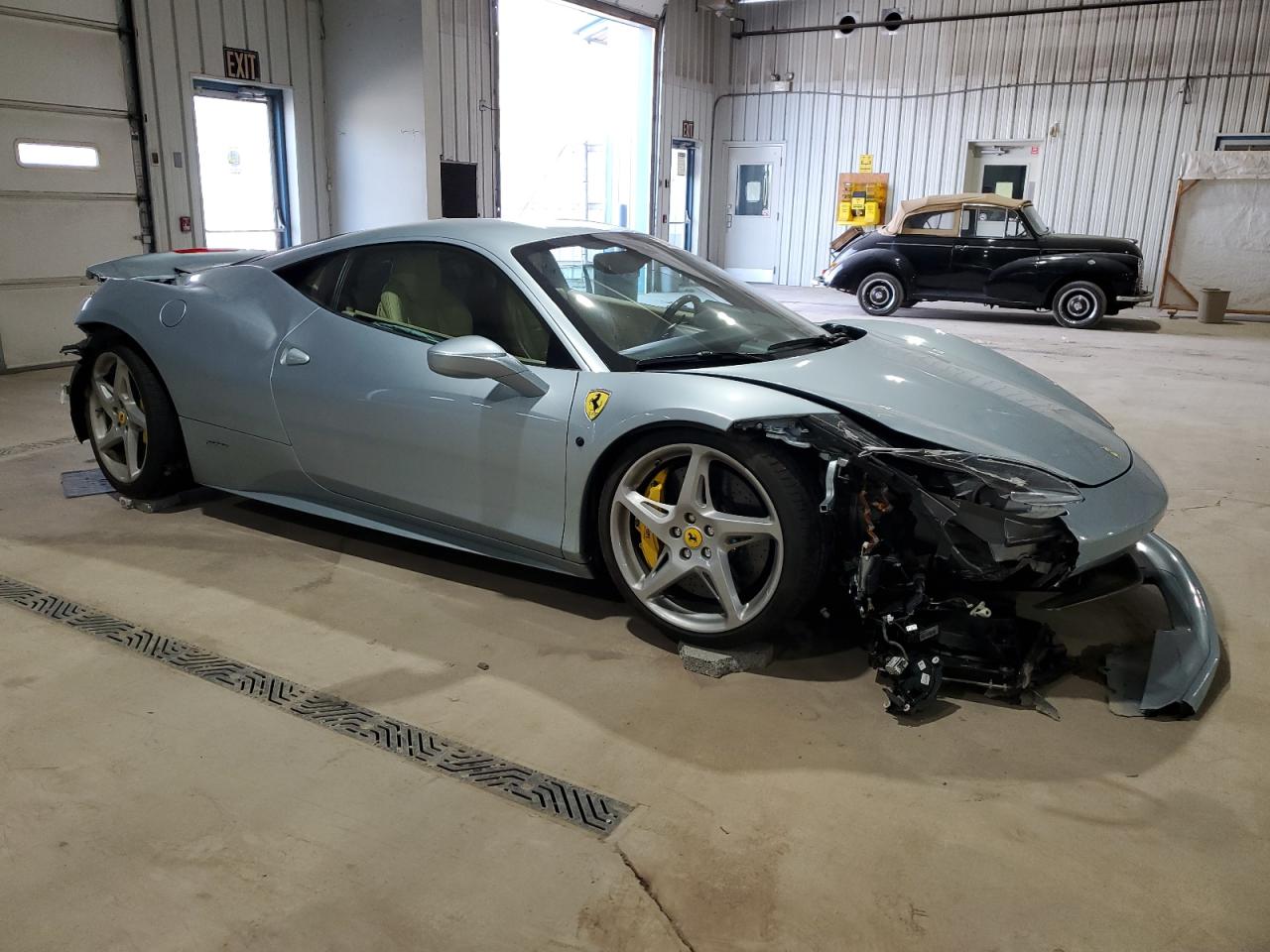 2011 Ferrari 458 Italia  Blue vin: ZFF67NFAXB0180885