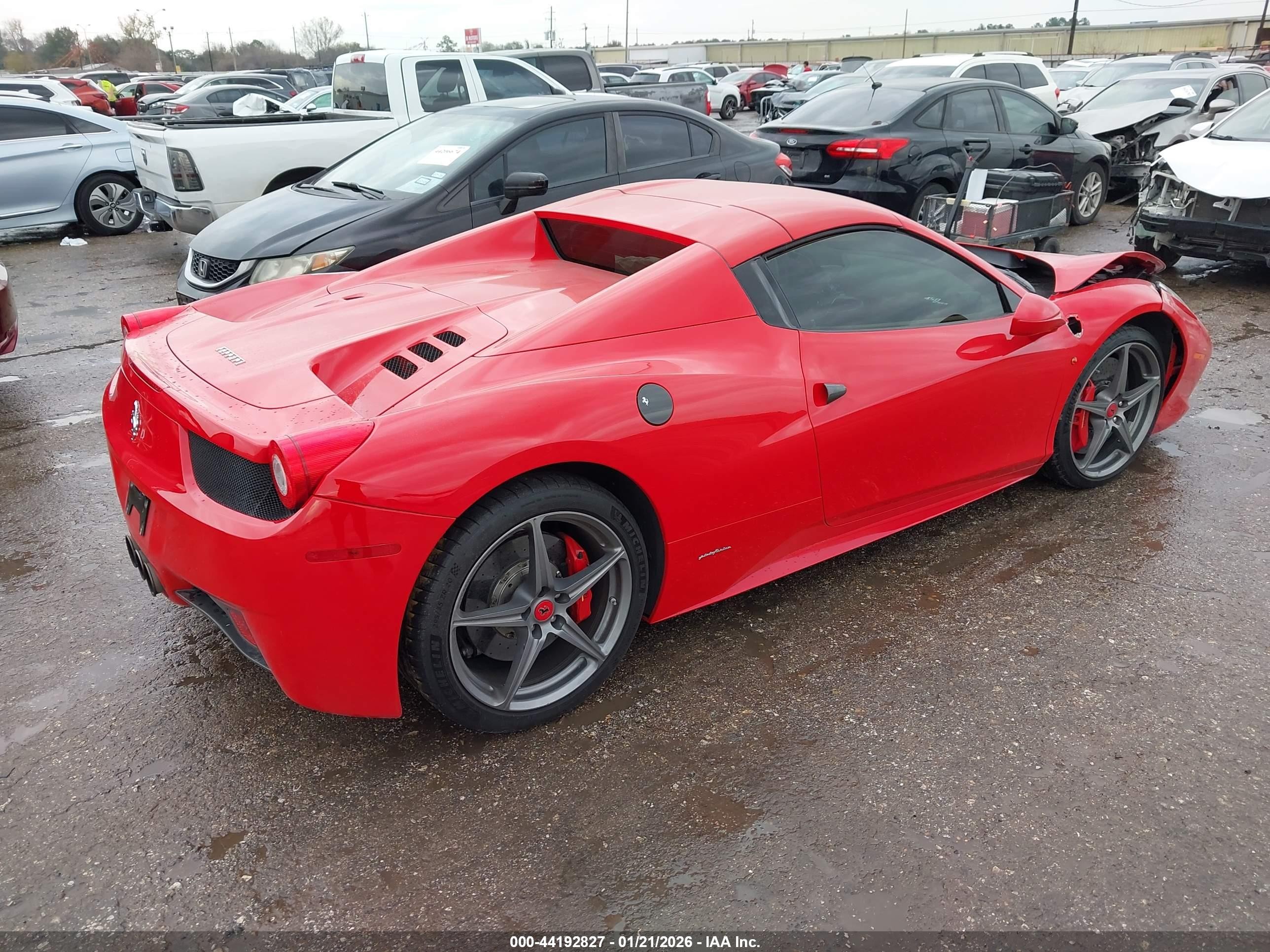 2015 Ferrari 458 Spider   Красный vin: ZFF68NHA1F0211313