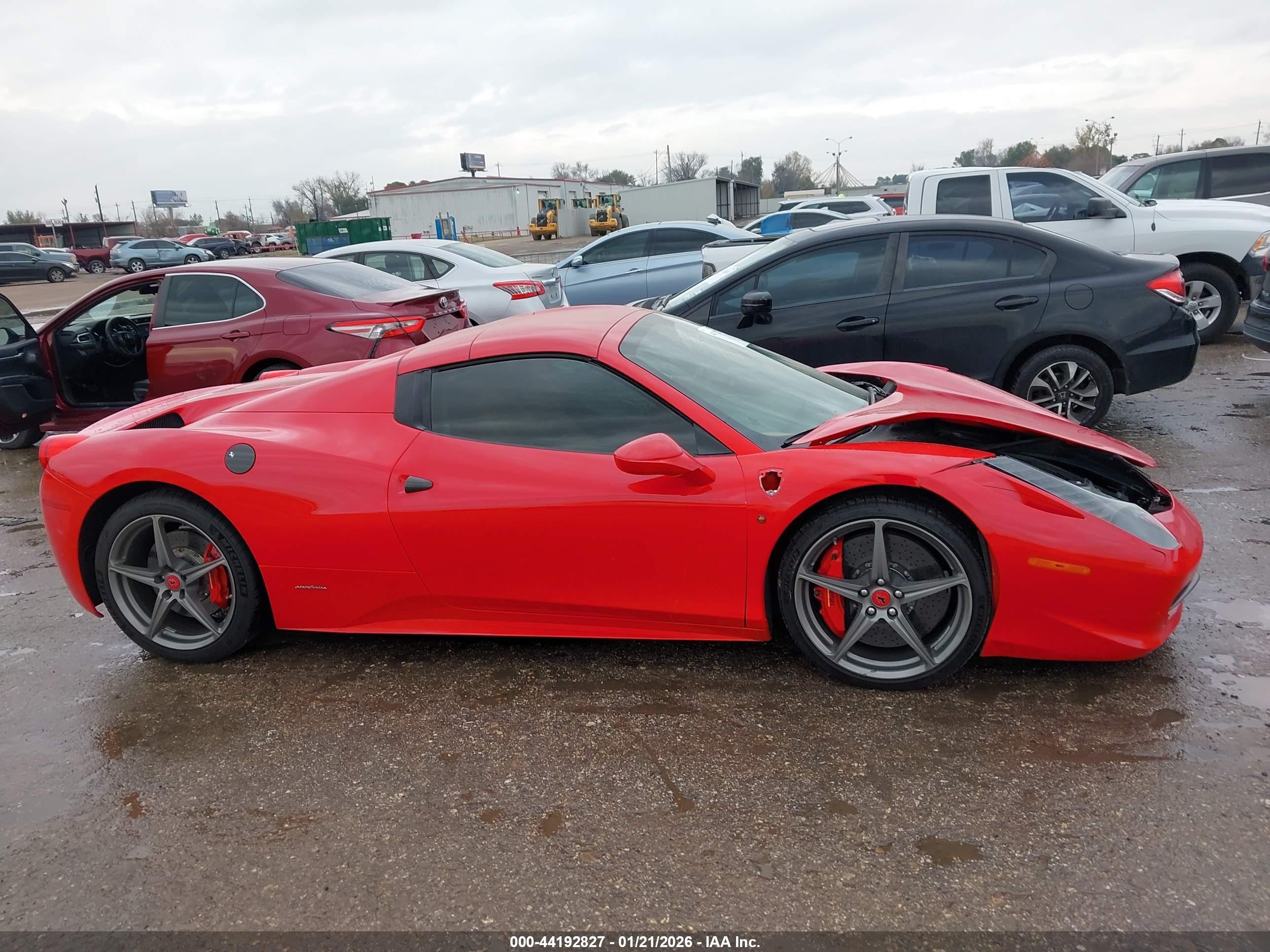 2015 Ferrari 458 Spider   Красный vin: ZFF68NHA1F0211313