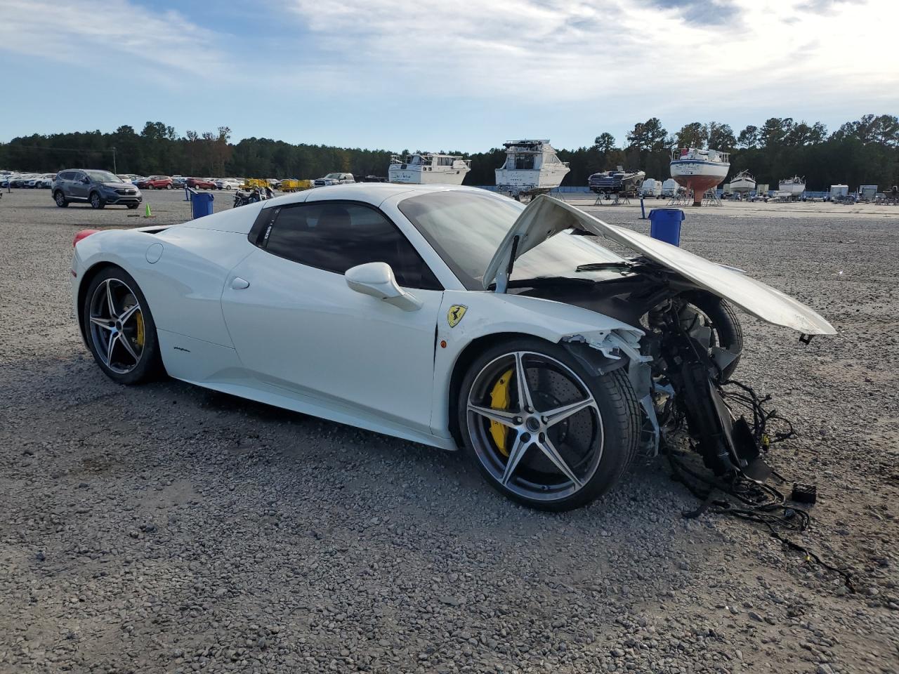 2015 Ferrari 458 Spider Белый vin: ZFF68NHA9F0212032