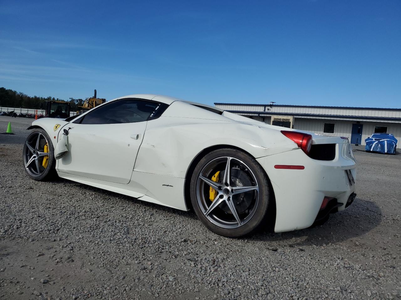 2015 Ferrari 458 Spider Белый vin: ZFF68NHA9F0212032