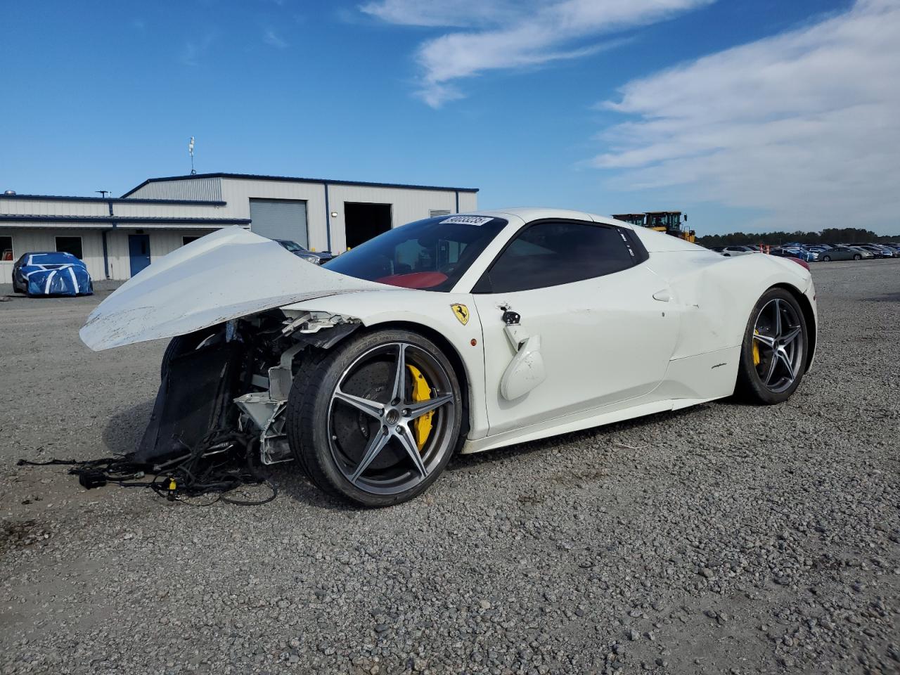 2015 Ferrari 458 Spider Белый vin: ZFF68NHA9F0212032