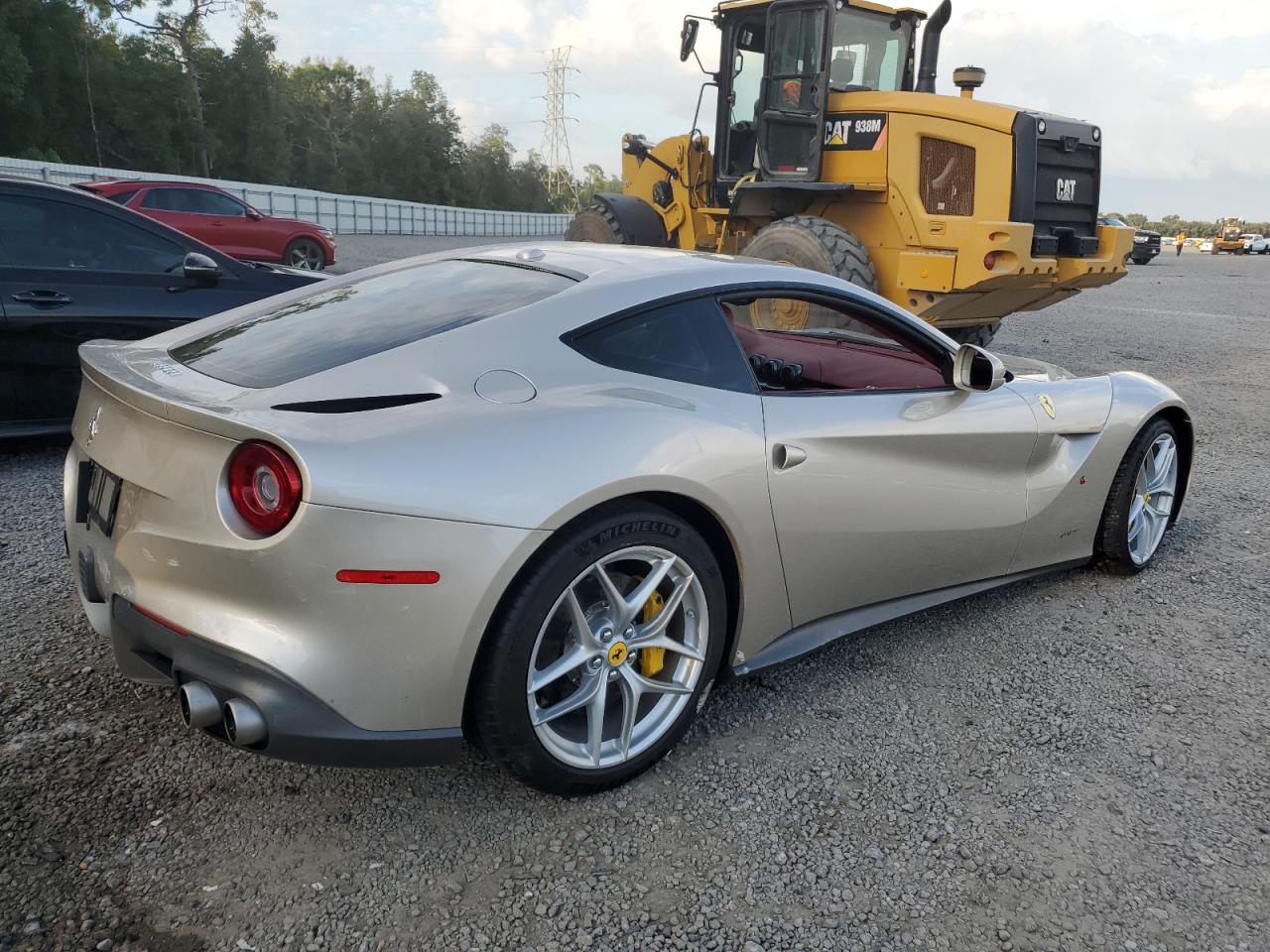 2014 Ferrari F12 Berlinetta  Золотой vin: ZFF74UFAXE0202704
