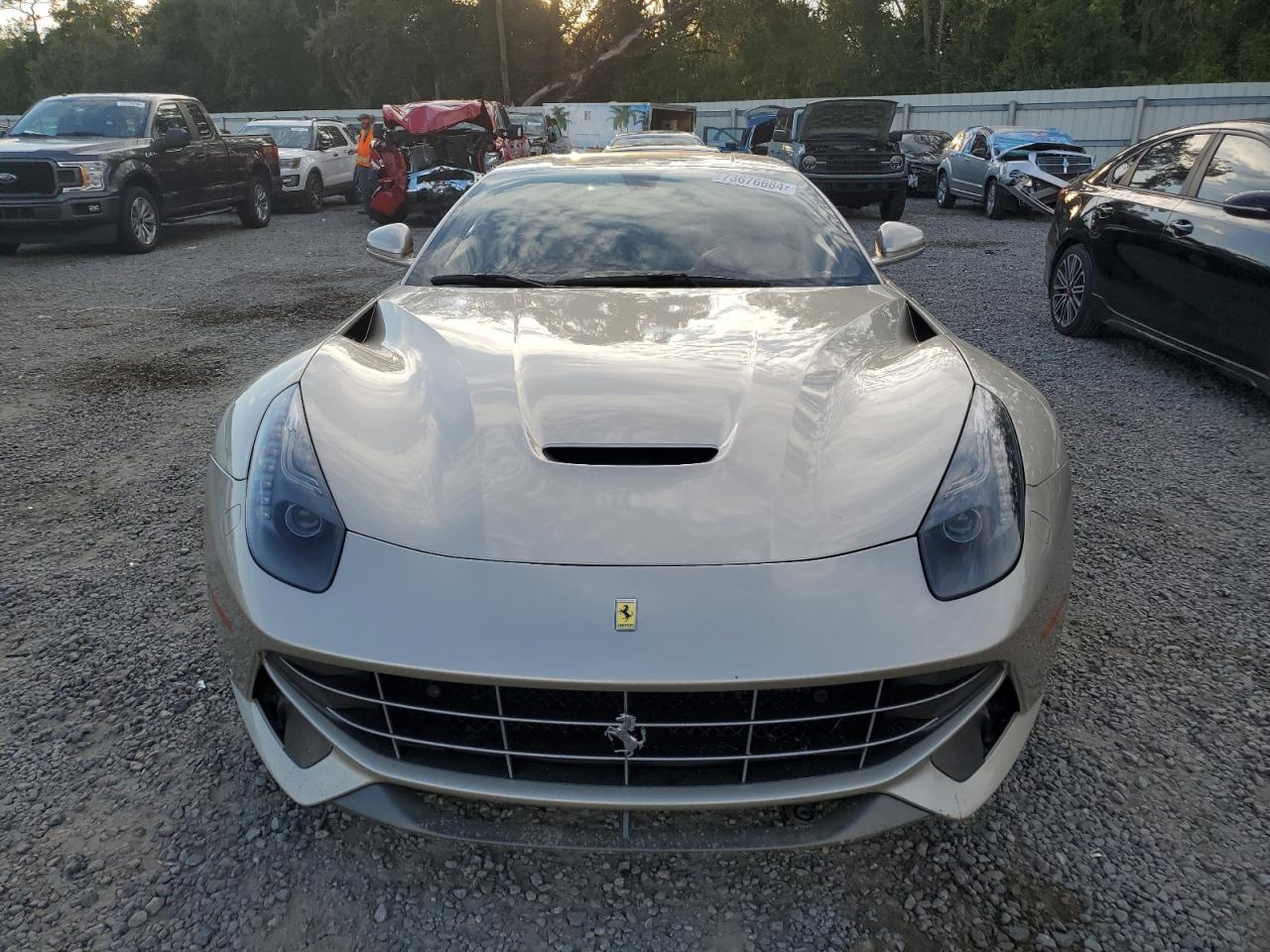 2014 Ferrari F12 Berlinetta  Золотой vin: ZFF74UFAXE0202704