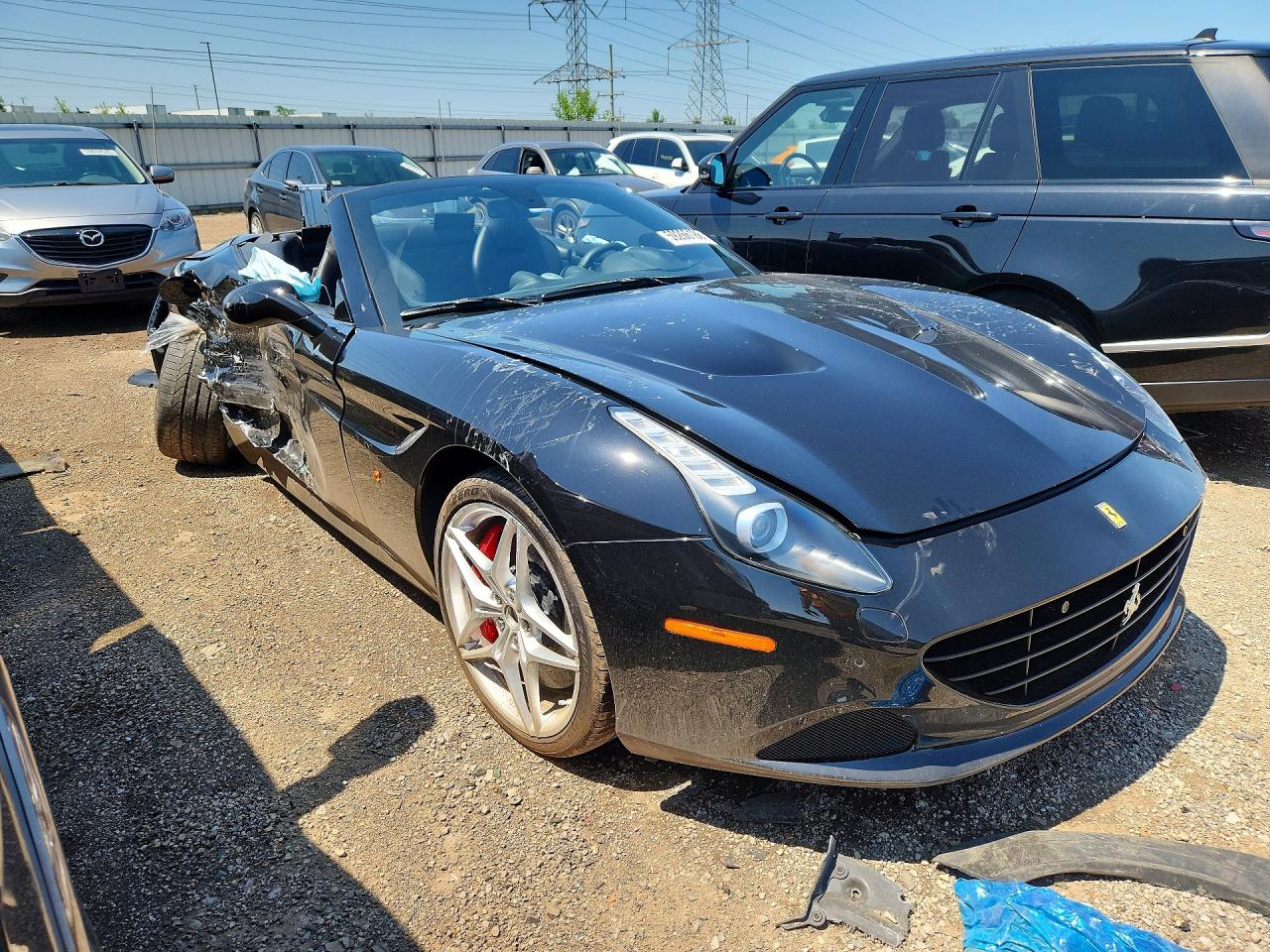 2015 Ferrari California T Black vin: ZFF77XJA9F0211380