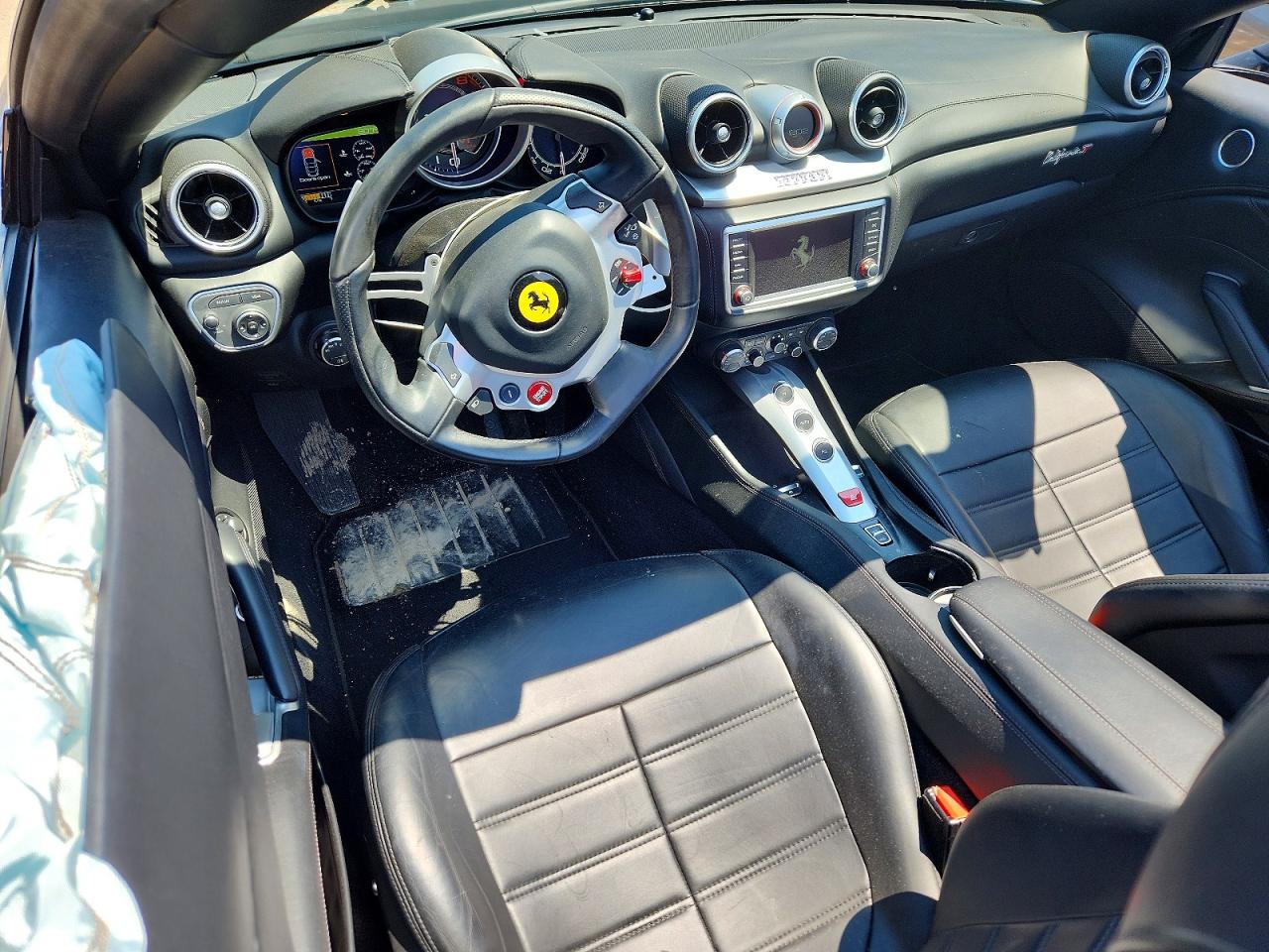 2015 Ferrari California T Black vin: ZFF77XJA9F0211380