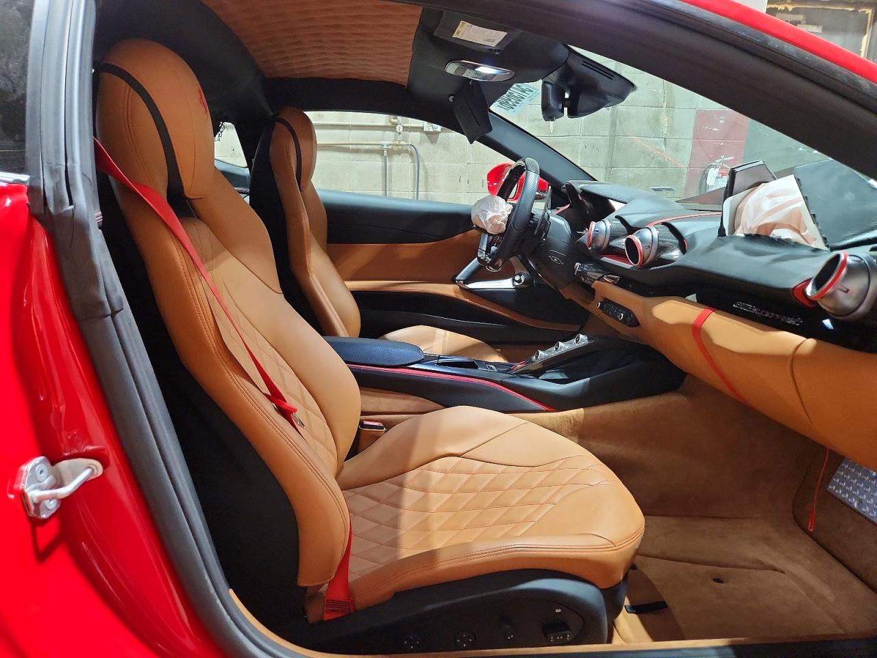 2020 Ferrari 812 Superfast Red vin: ZFF83CLA5L0248623