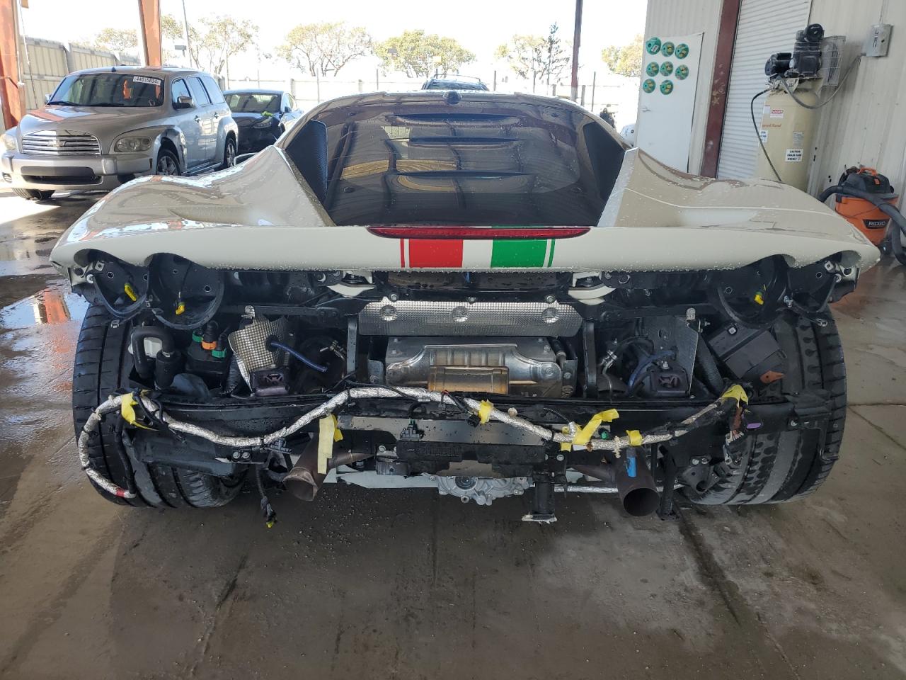 2021 Ferrari F8 Tributo  White vin: ZFF92LLAXM0259397