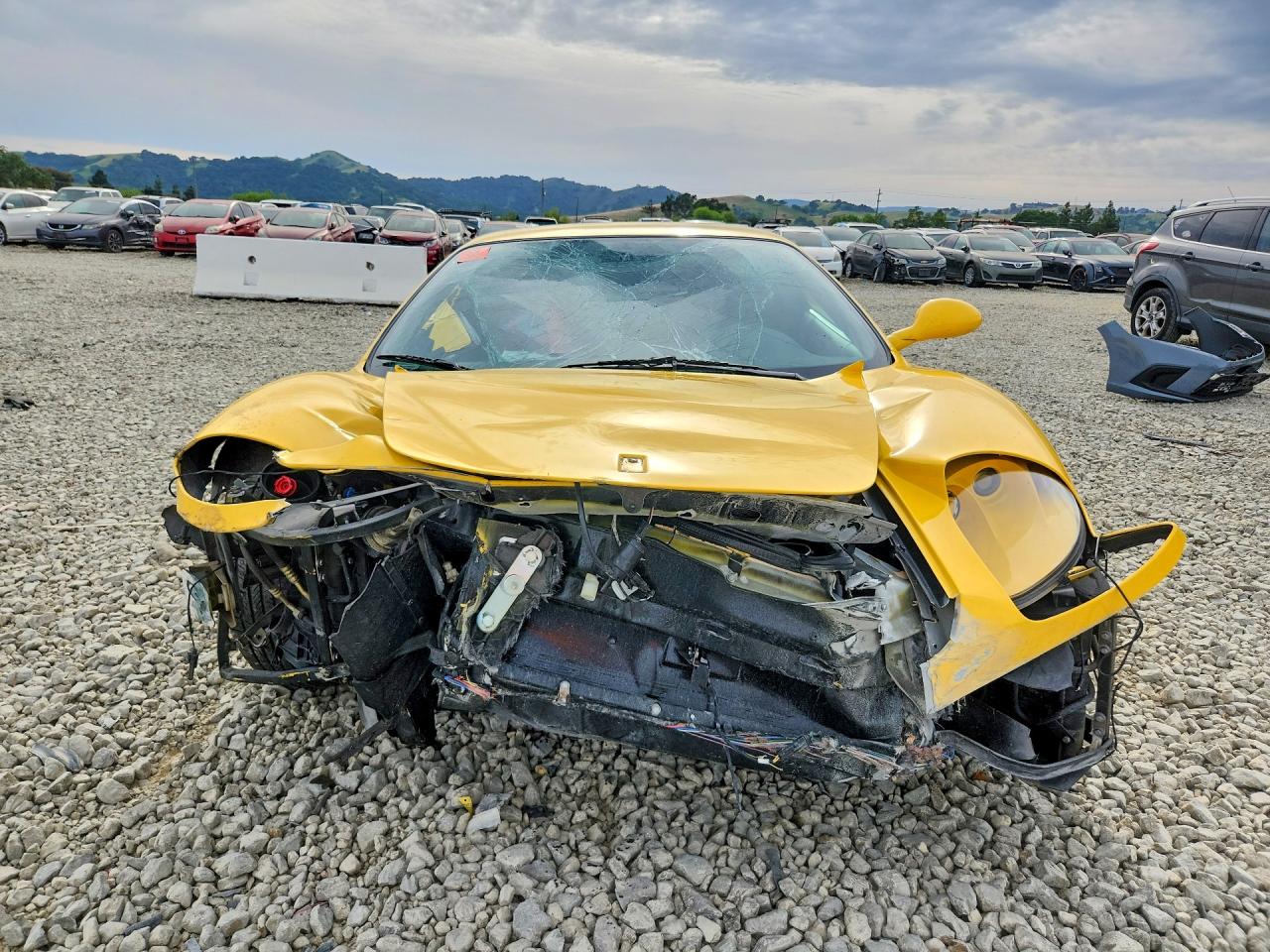 1999 Ferrari 360 Modena Yellow vin: ZFFYR51A9X0118394