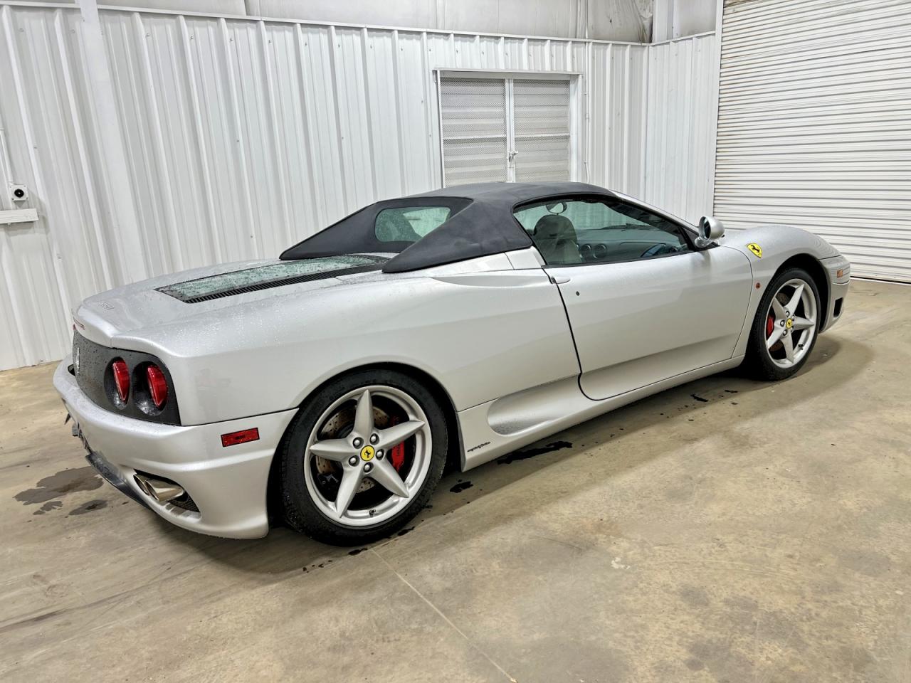 2001 Ferrari 360 Spider Silver vin: ZFFYT53A610126006