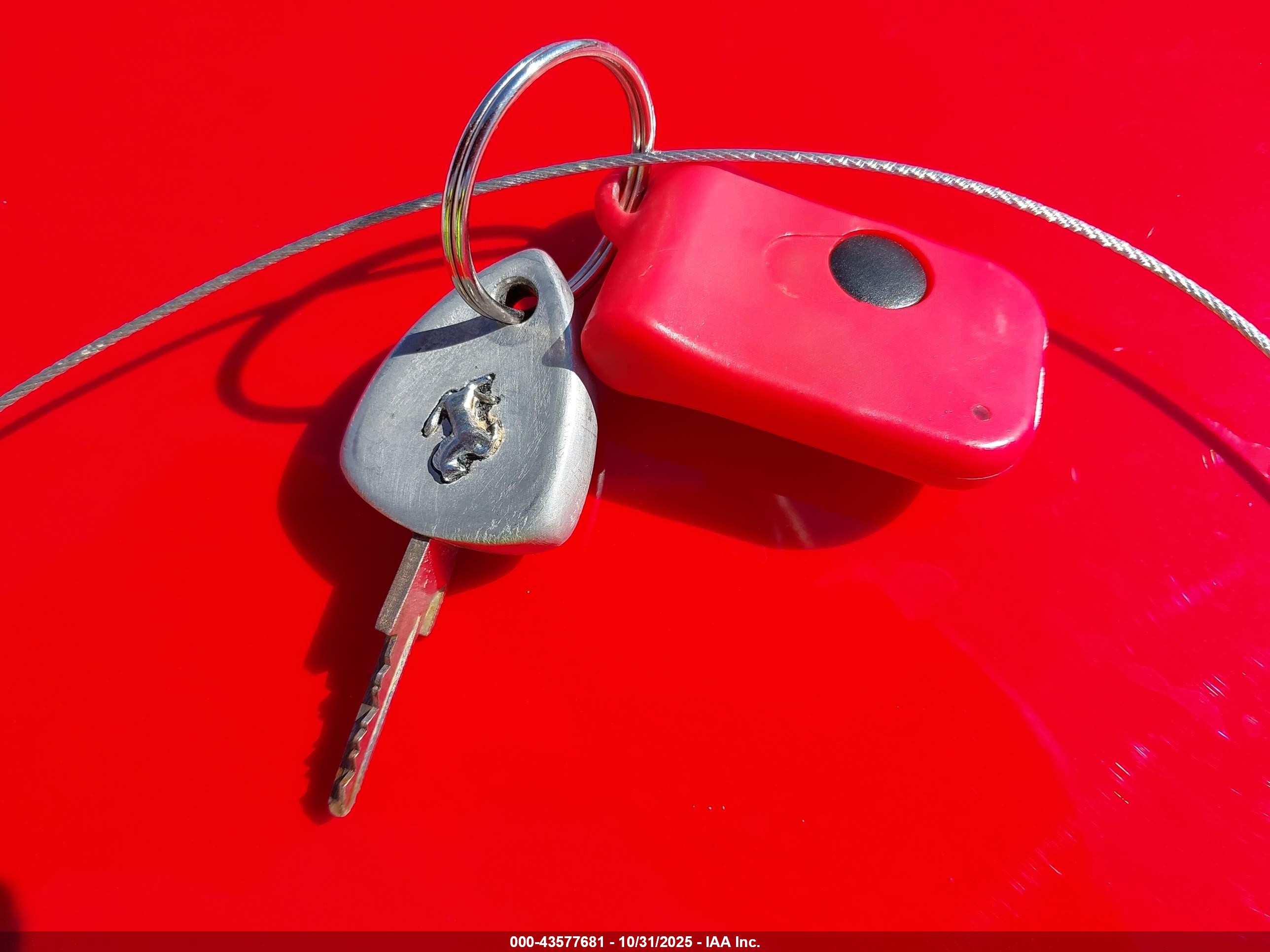 2004 Ferrari 360 Modena Berlinetta Красный vin: ZFFYU51A140137192