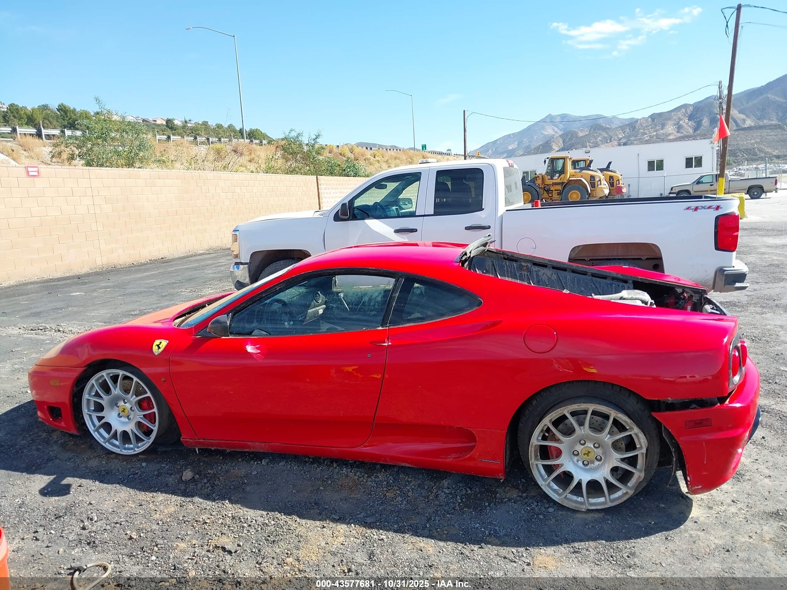 2004 Ferrari 360 Modena Berlinetta Красный vin: ZFFYU51A140137192