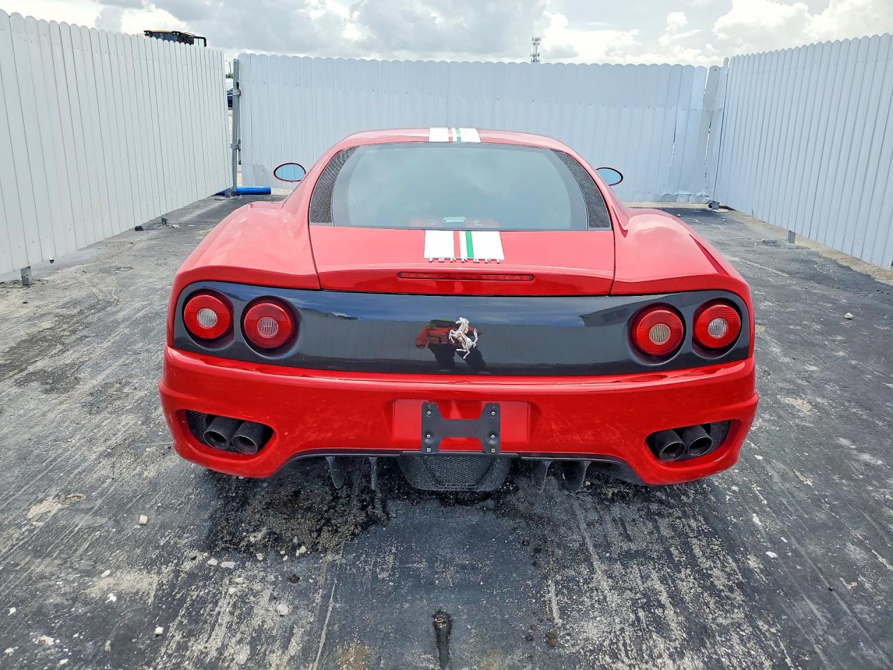 2004 Ferrari 360 Modena Two Tone vin: ZFFYU51A140137225