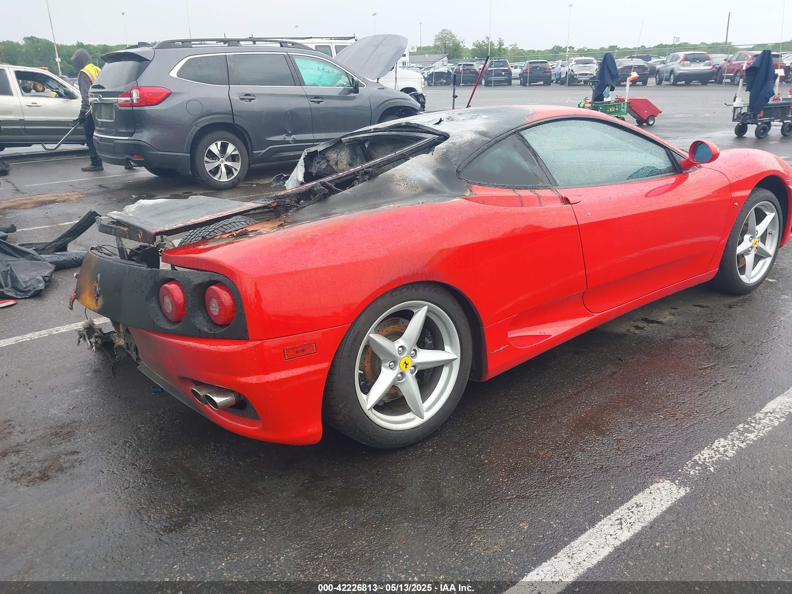 2001 Ferrari 360   Красный vin: ZFFYU51A410122794