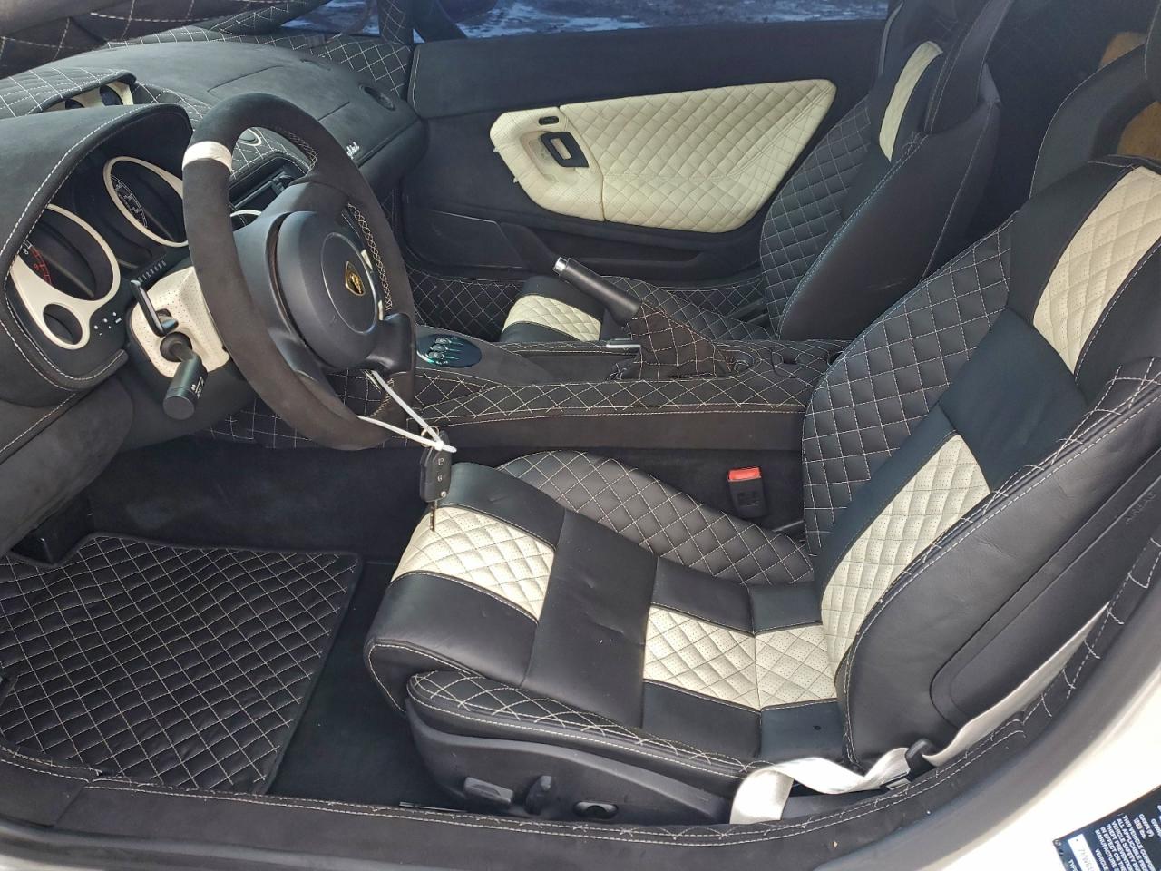 2006 Lamborghini Gallardo Se White vin: ZHWGU12T66LA03289